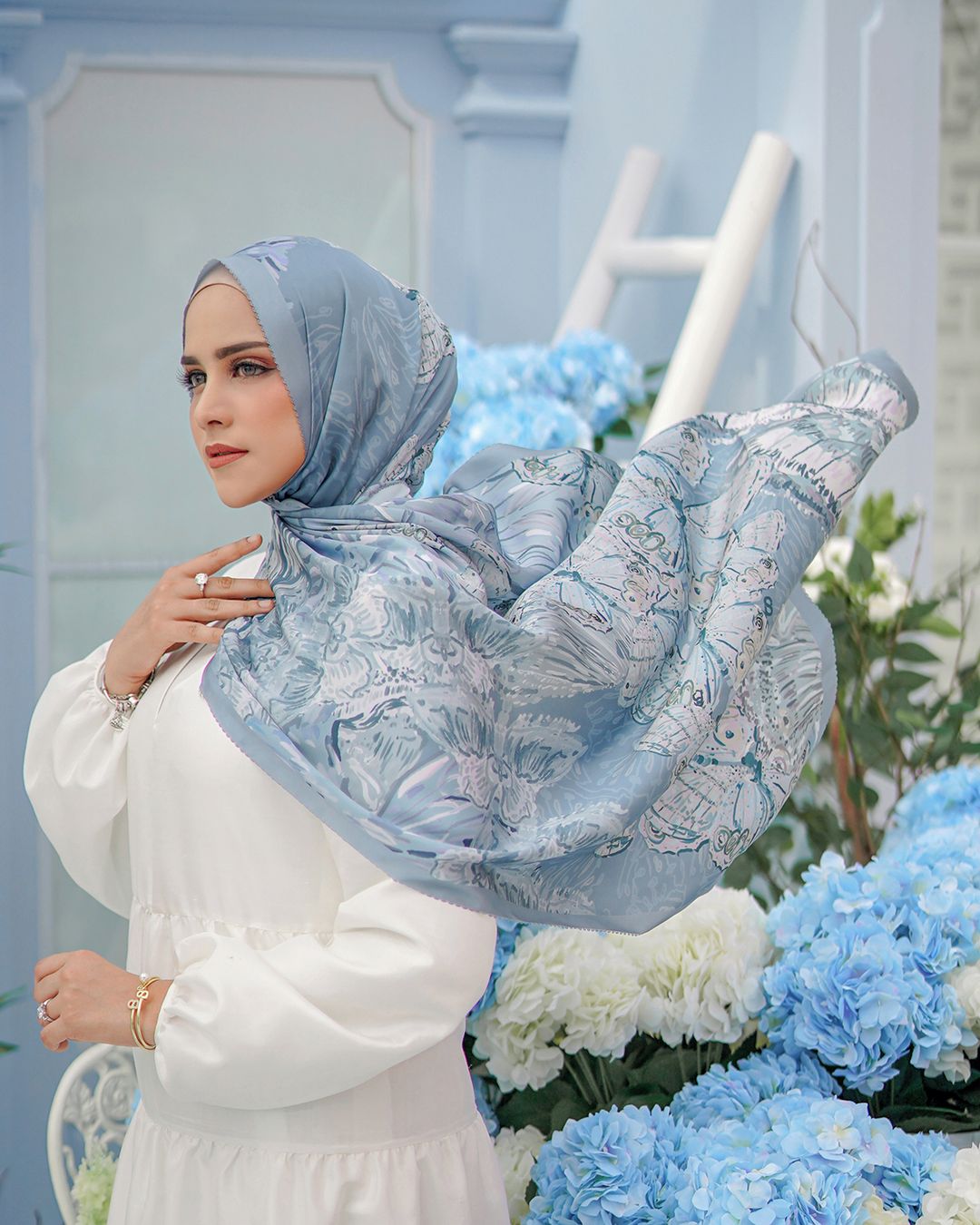 hijab kain satin