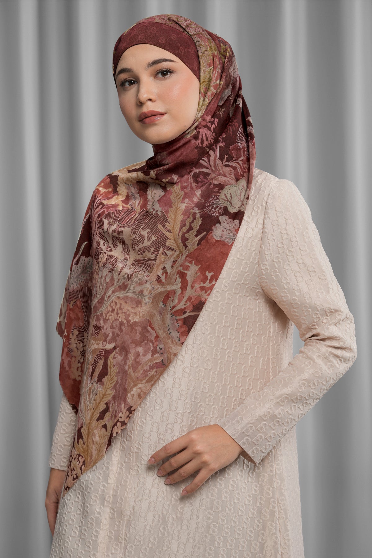 Under The Sea Tie Back Shawl - King Crab