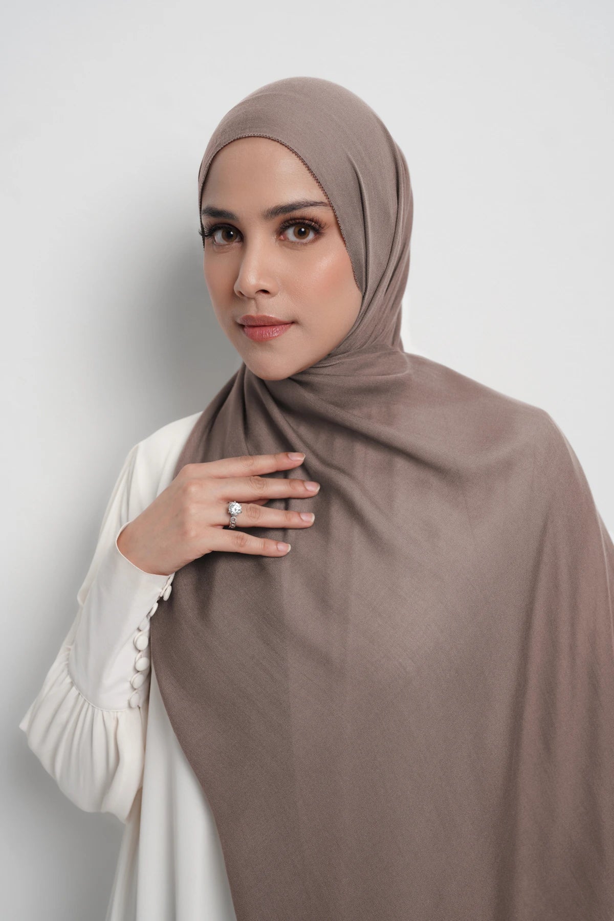 Yura Shawl - Walnut