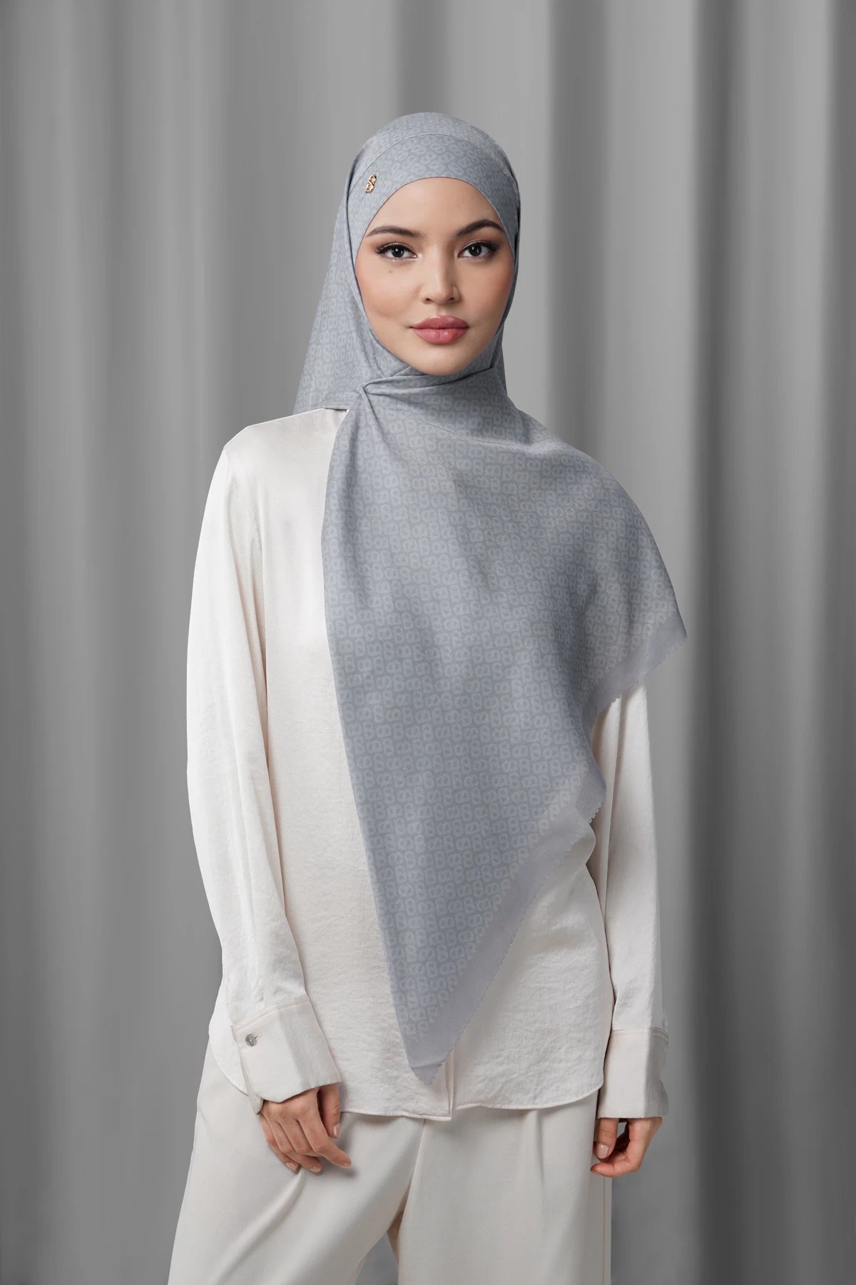 Tapis Tie Back Square - Alloy