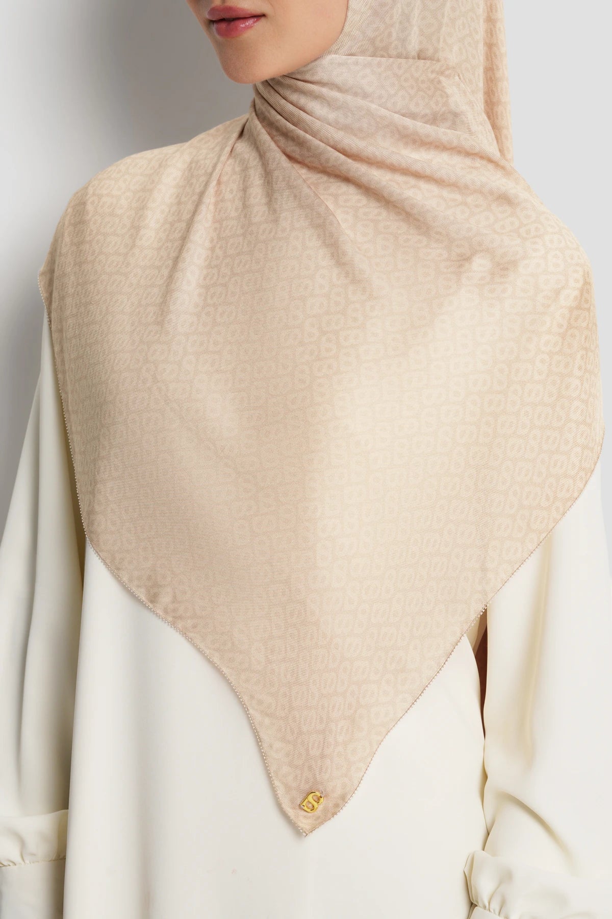 Tapis Viscose Shawl - Cement
