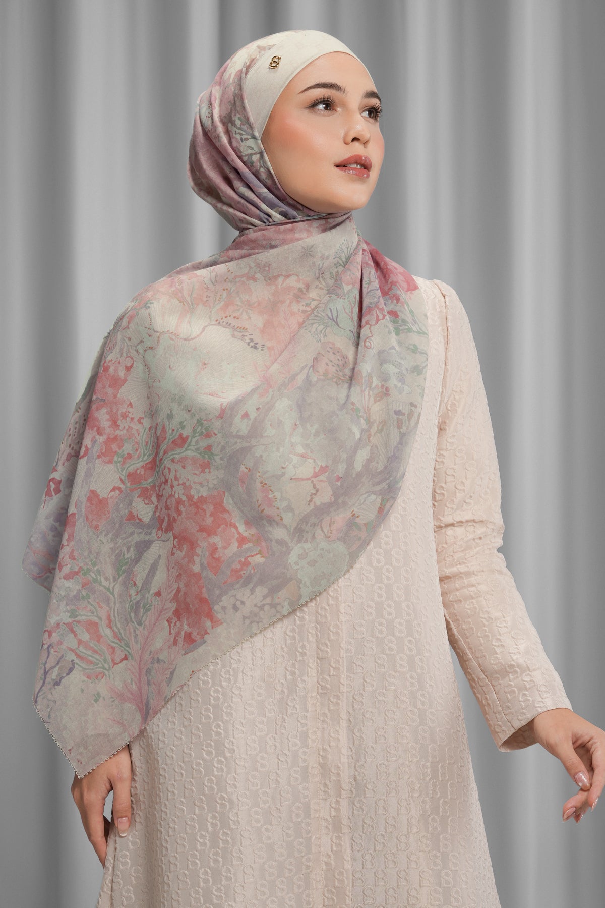 Under The Sea Tie Back Shawl - Clam