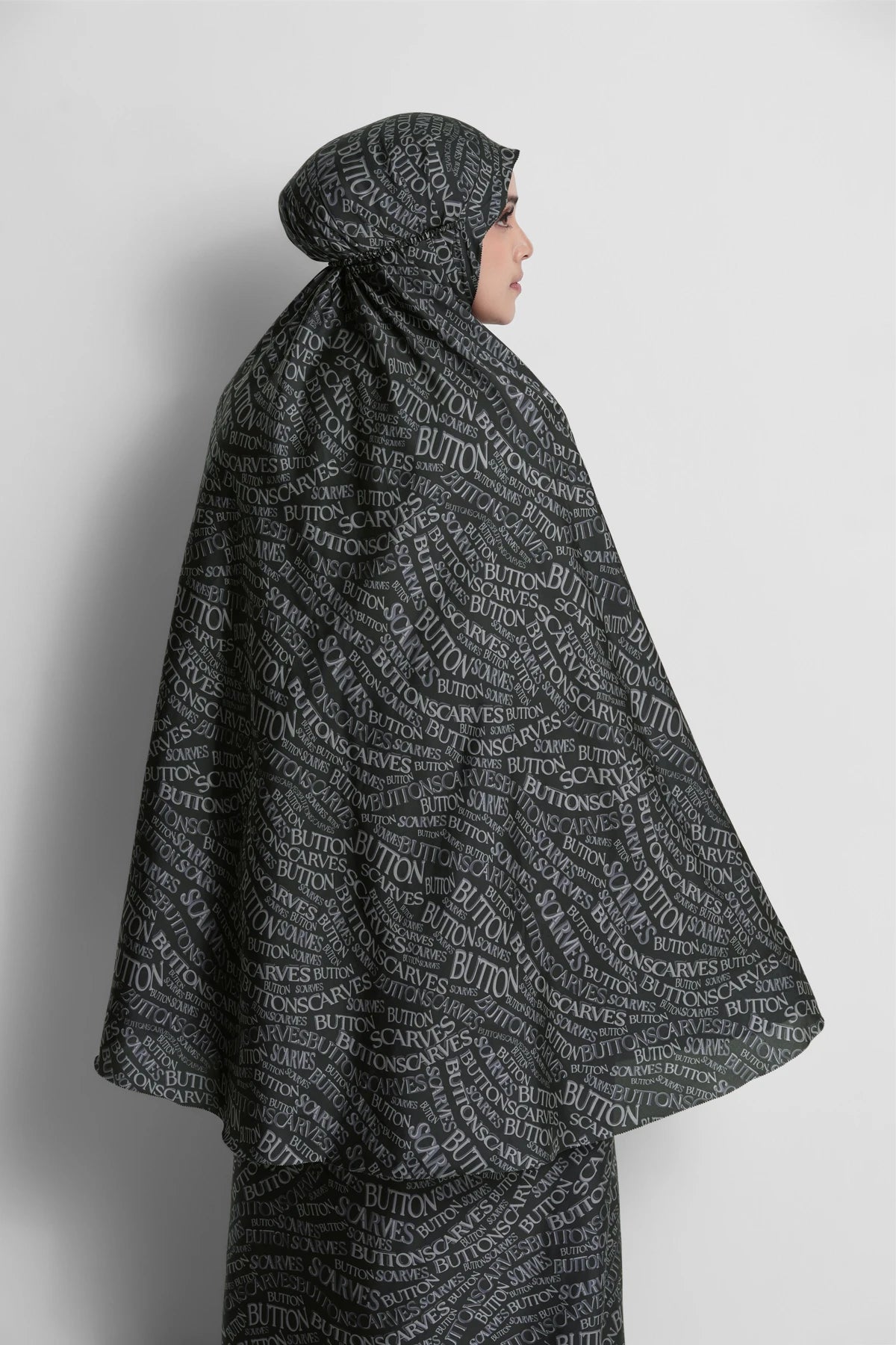 Waves Monogram Prayer Robe - Caviar