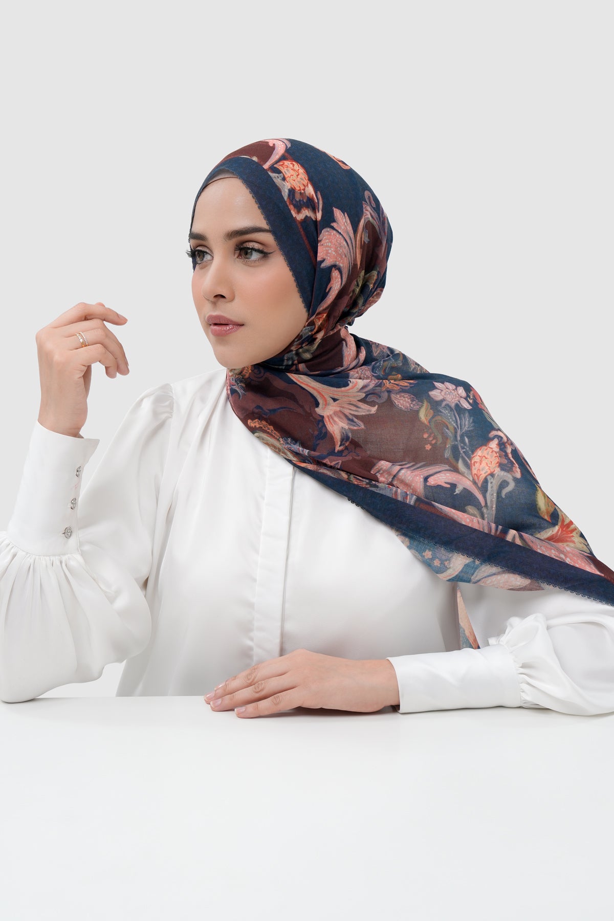 Autograph 3.0 Voile Shawl - Canvas