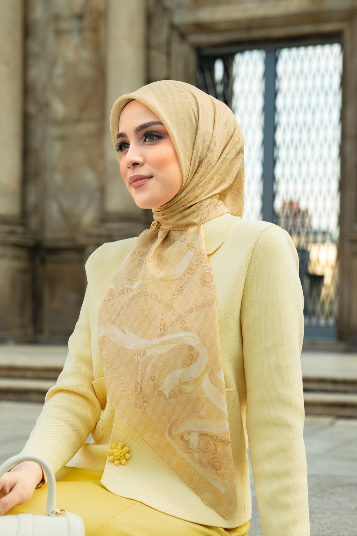 Signature Chain Square - Lemonade