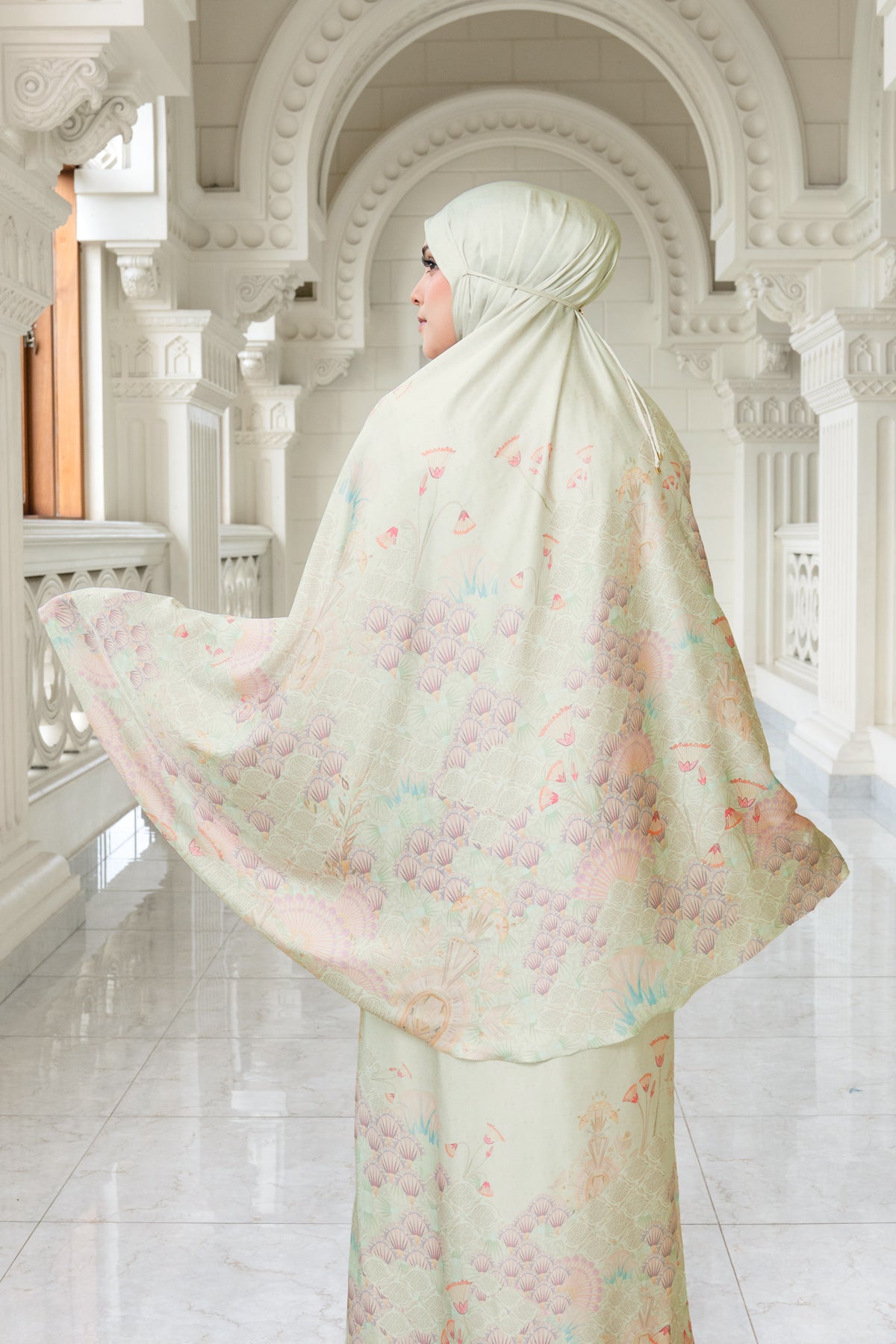 Egypt Prayer Robe - Pyramid