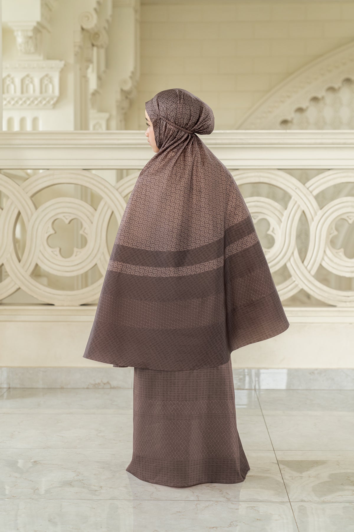 tapis abstre kids capsule prayer robe in choco by buttonscarves back view