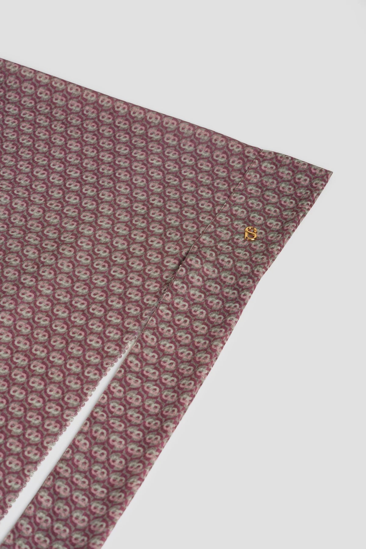 axis tie back shawl in nocturne by buttonscarves pattern detail