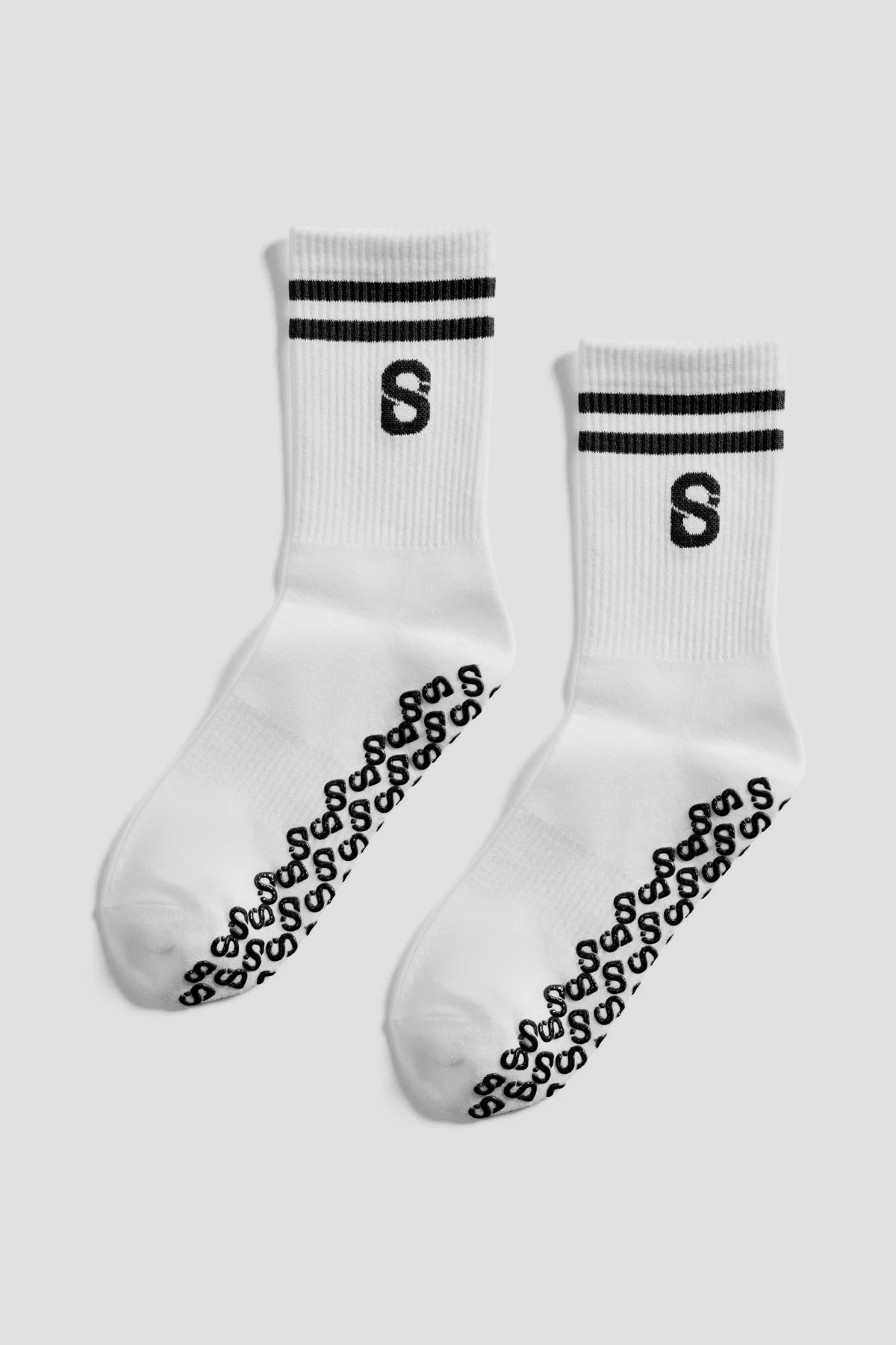 grip socks medium in black by buttonscarves with all sole silicone