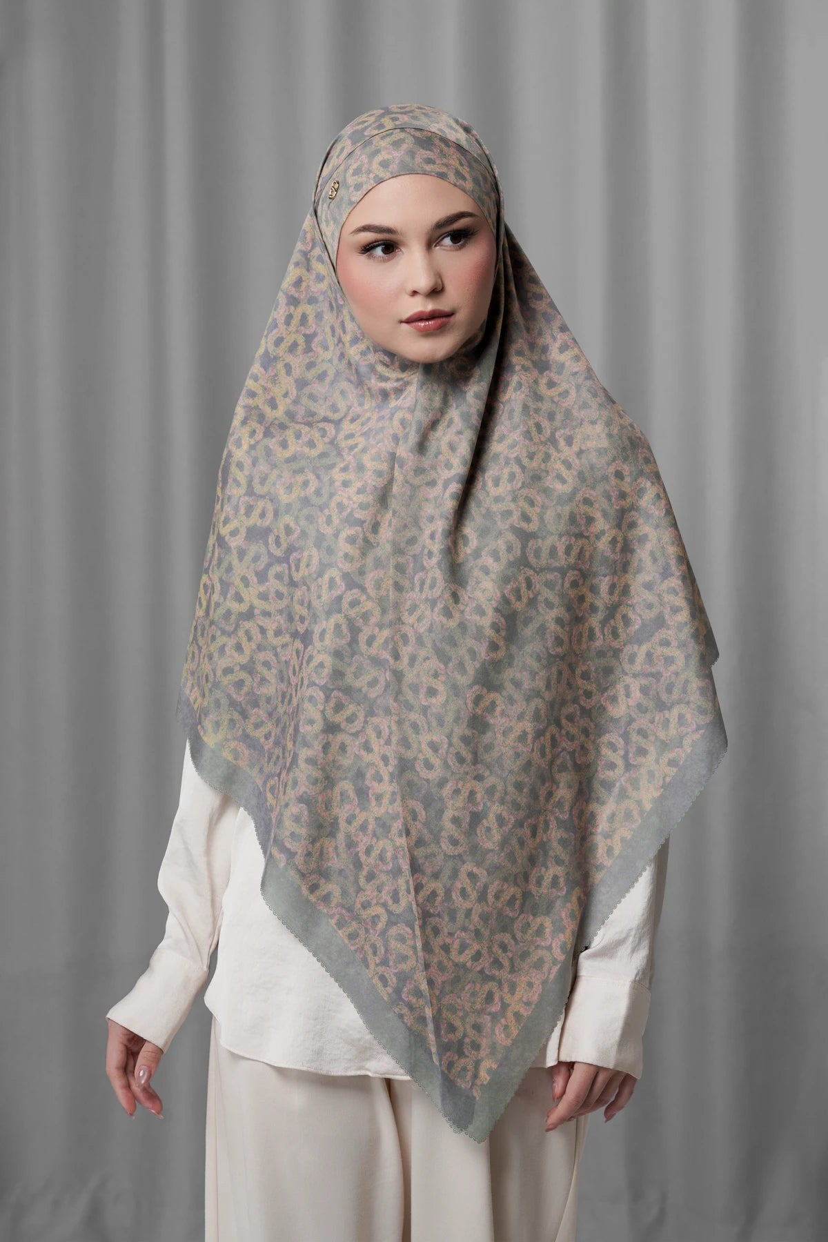 Samla de Fleur Tie Back Square - Smoked Pearl