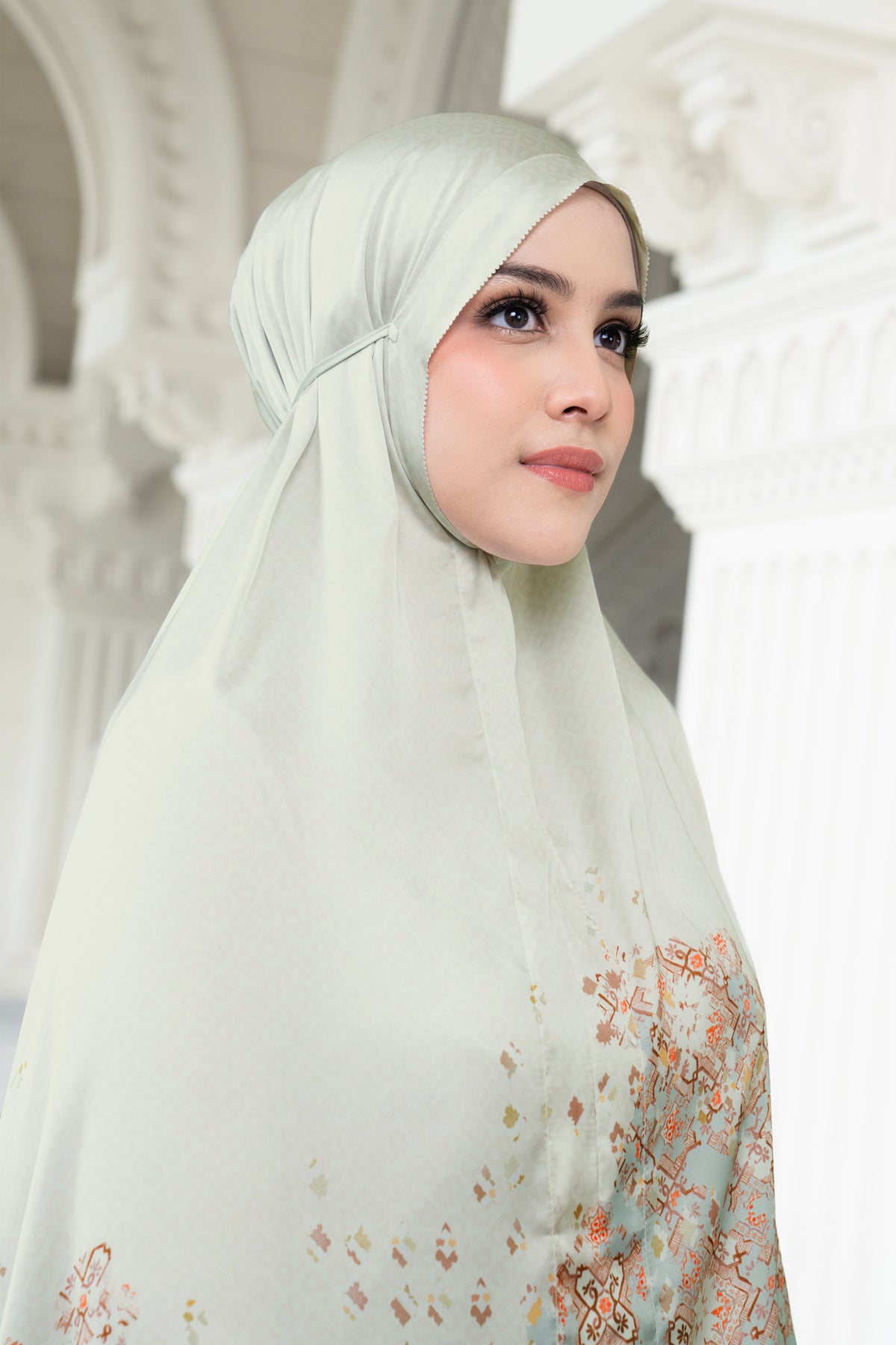 Moroccan Prayer Robe - Ivory