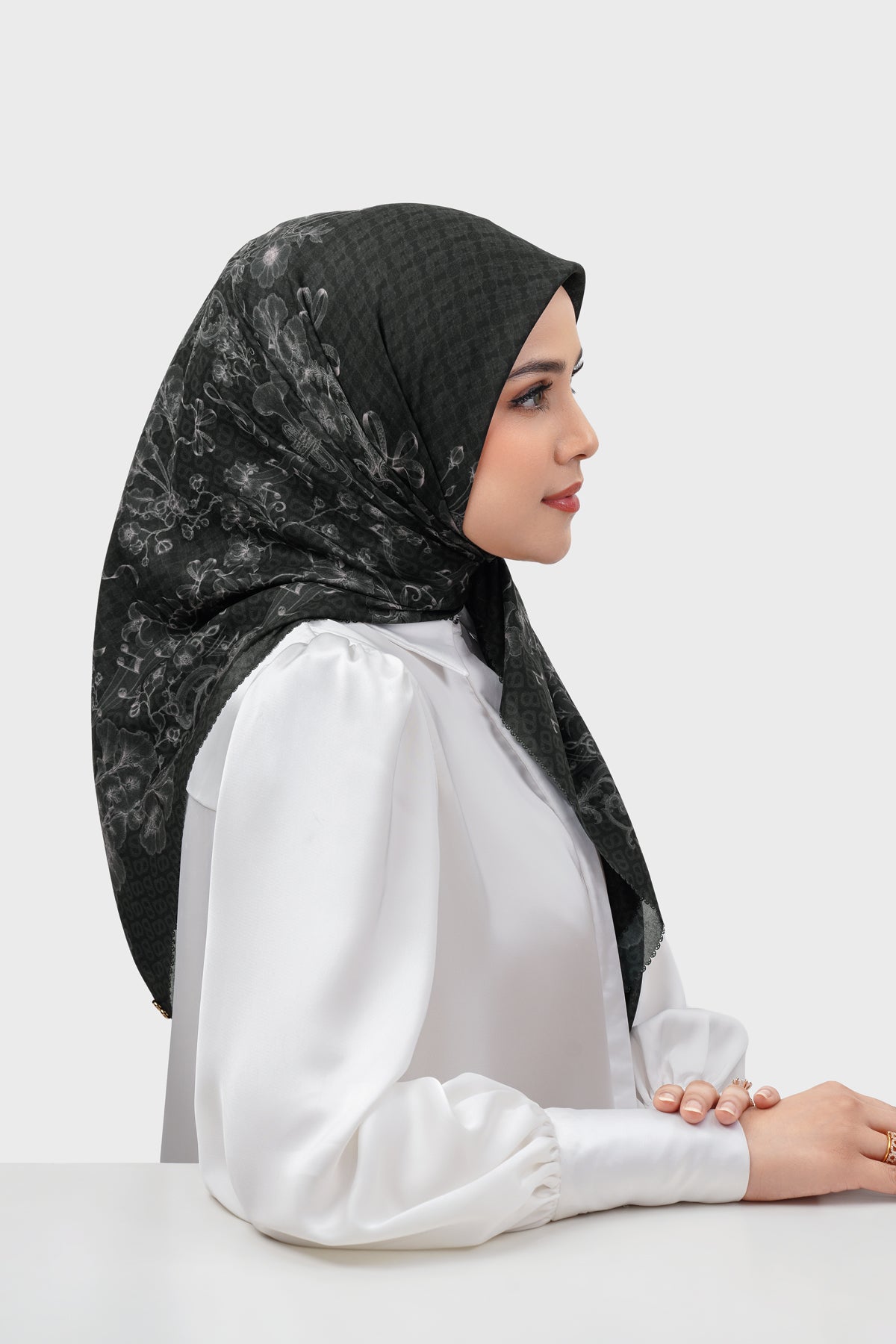 Nada 3 Square - Movie Night