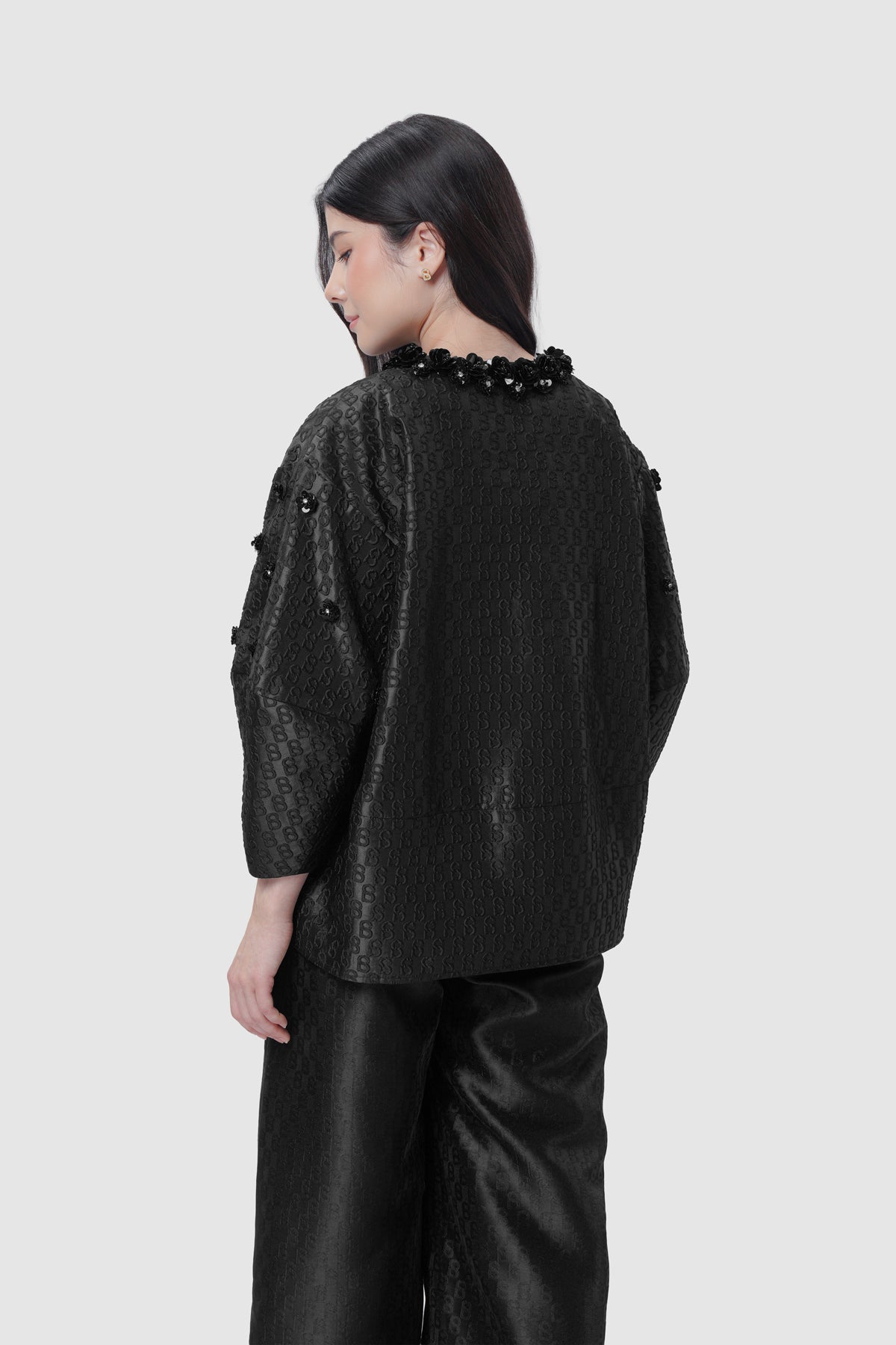 Signature Jacquard Beaded Outer - Eclipse