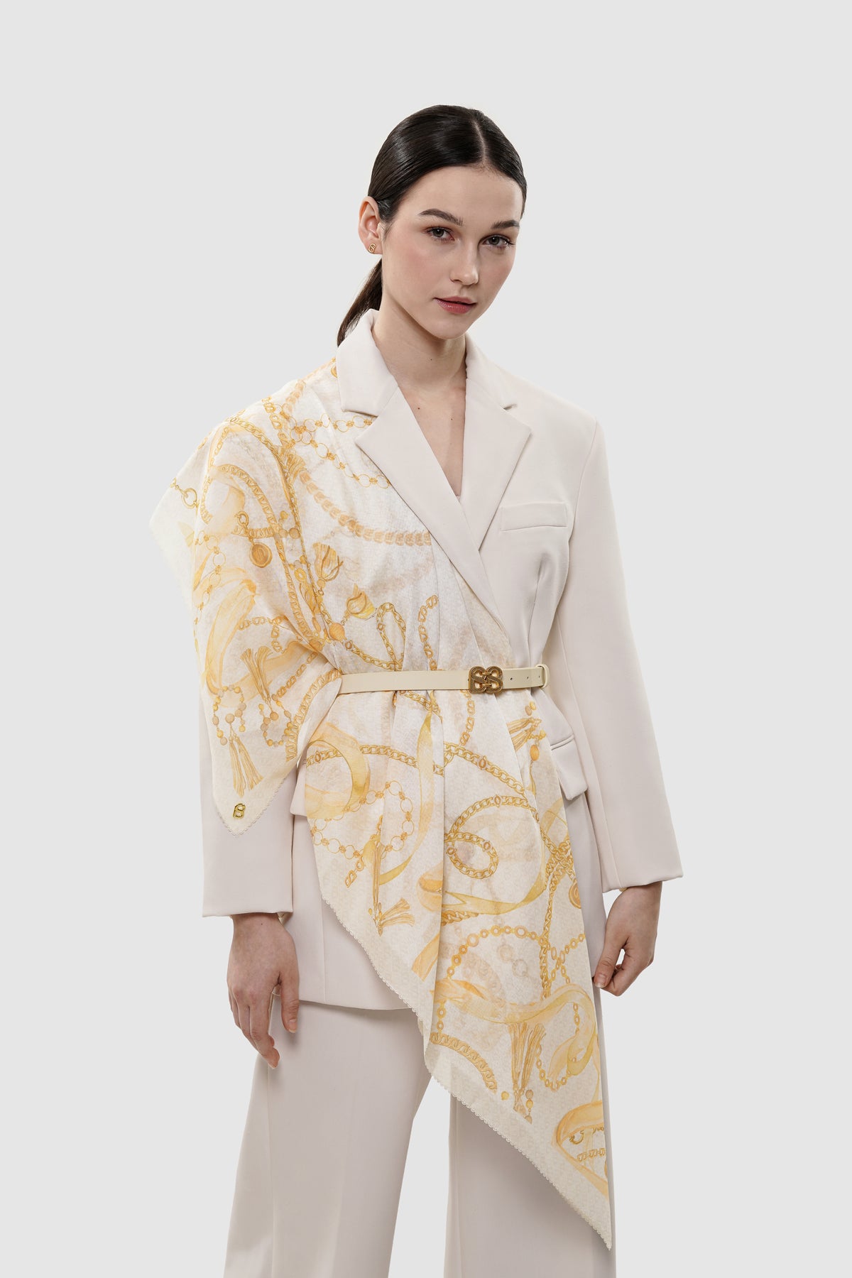 Signature Chain Square - Chantilly