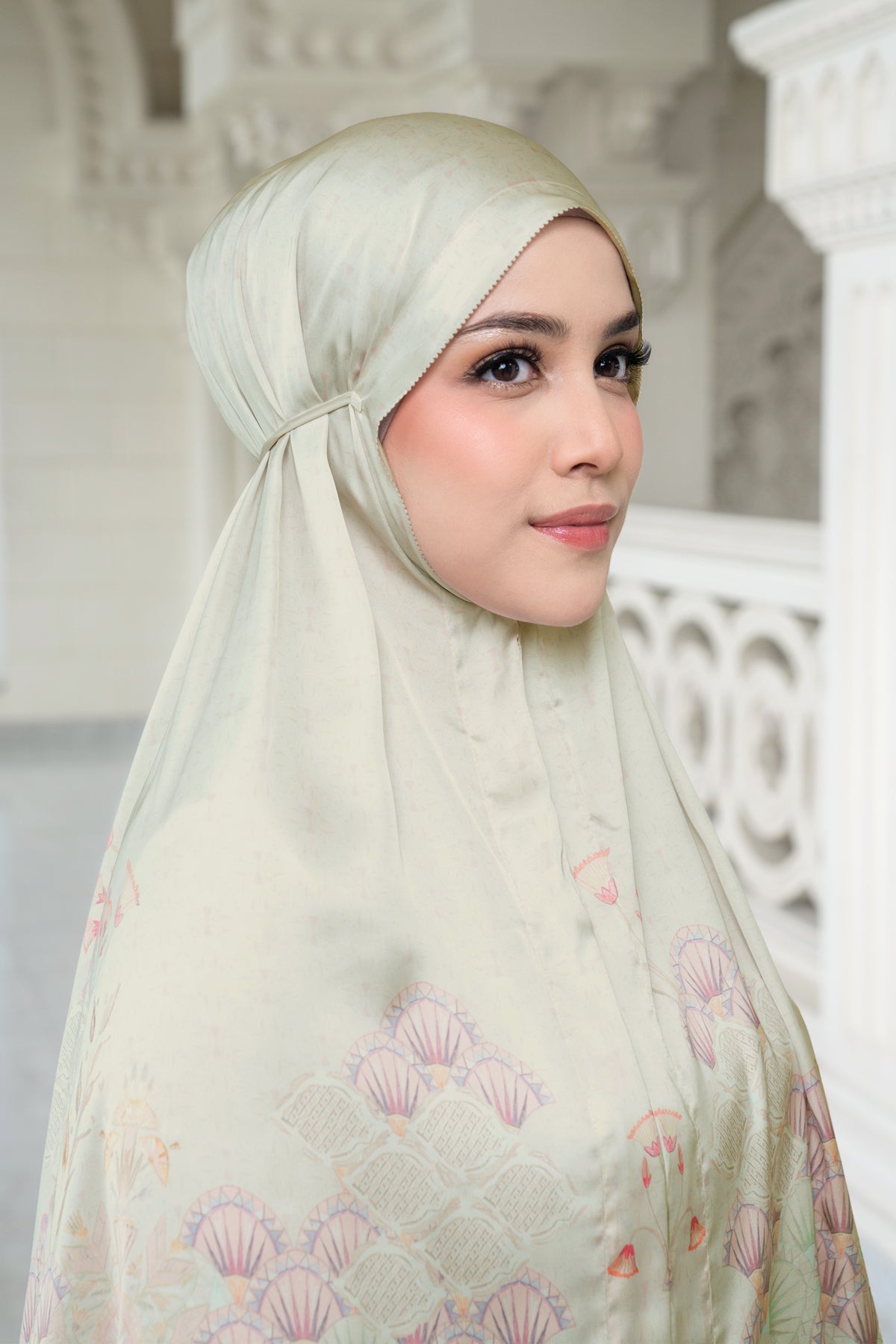 Egypt Prayer Robe - Pyramid