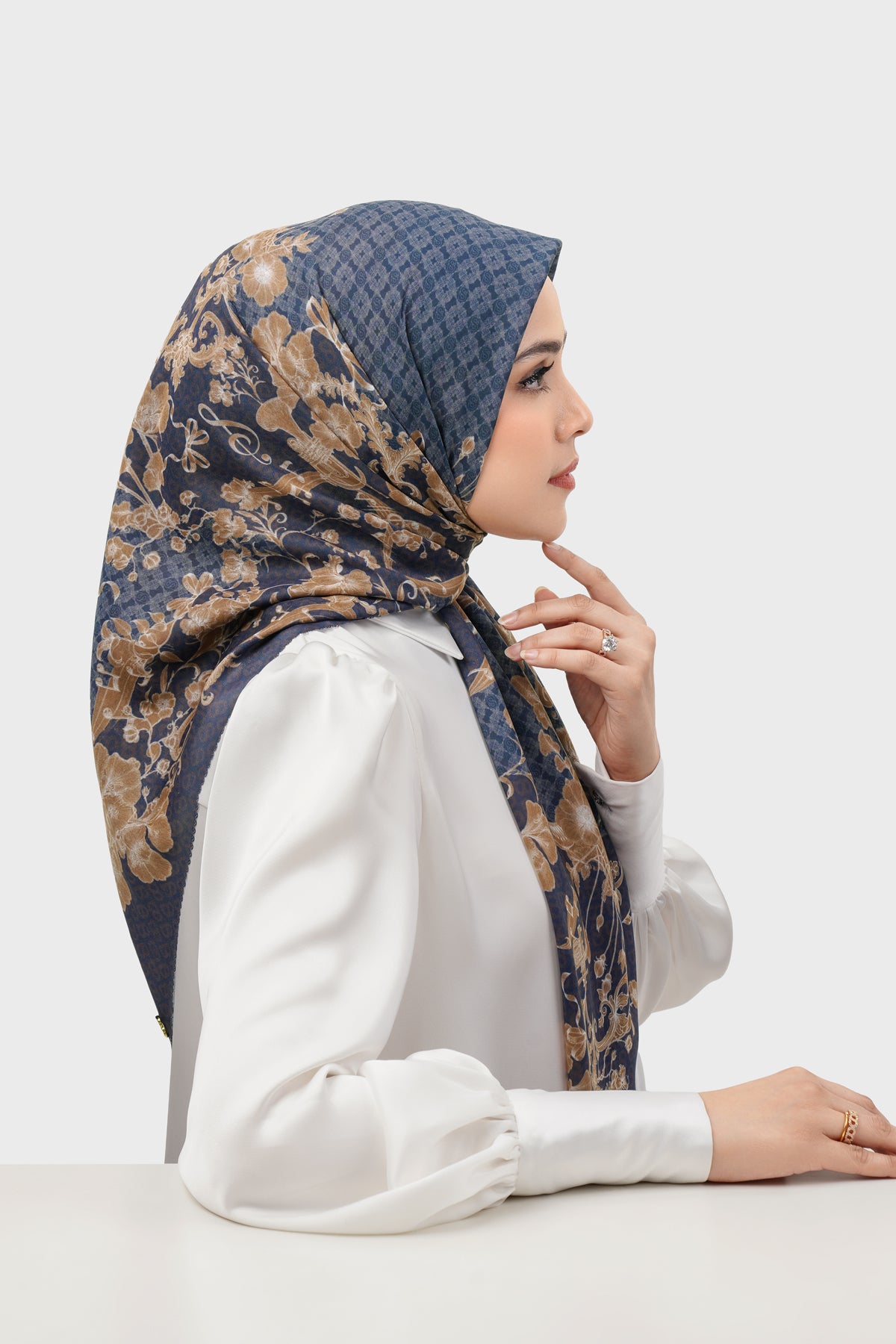 Nada 3 Square - Decorate