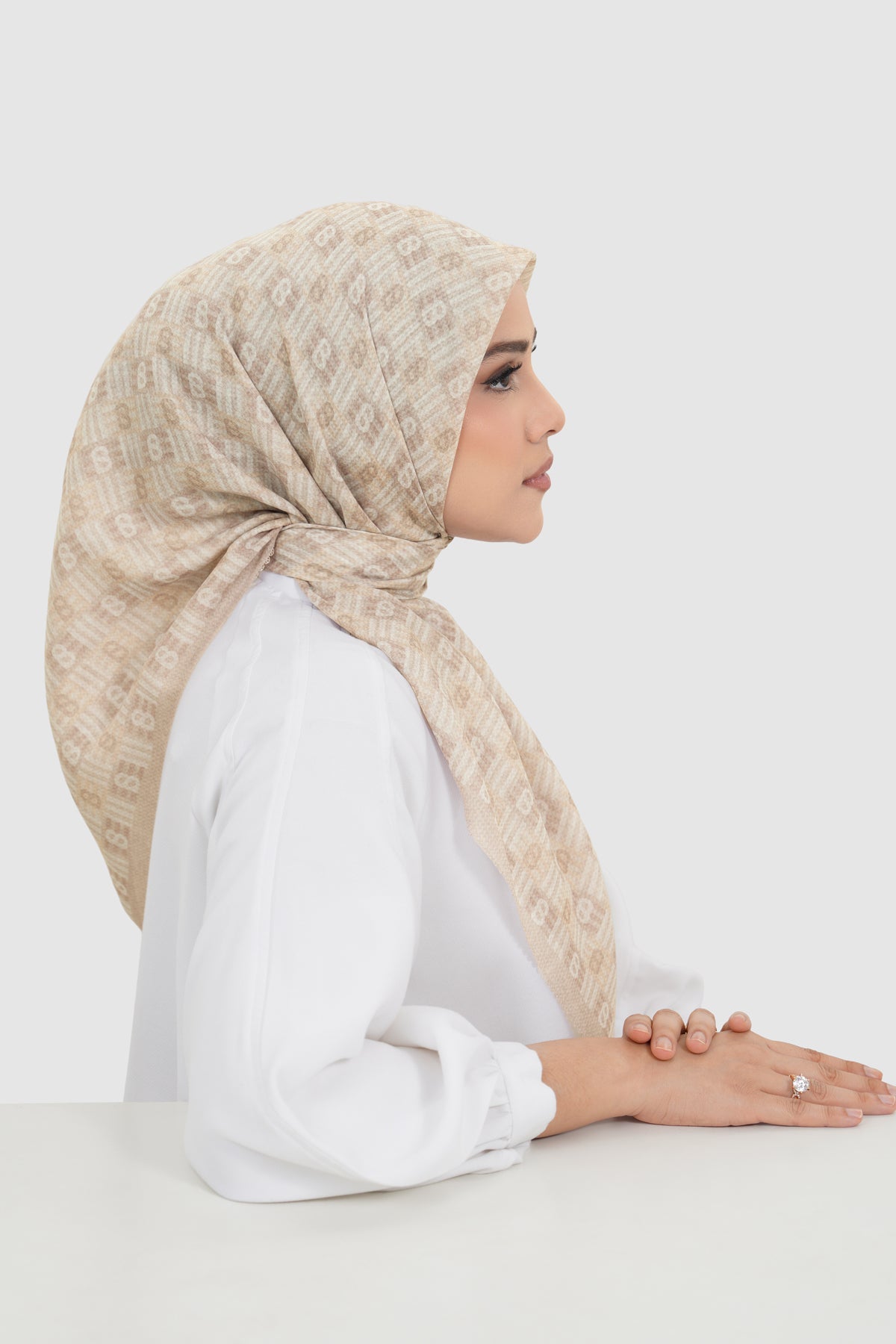 Anyam - Bleached Sand