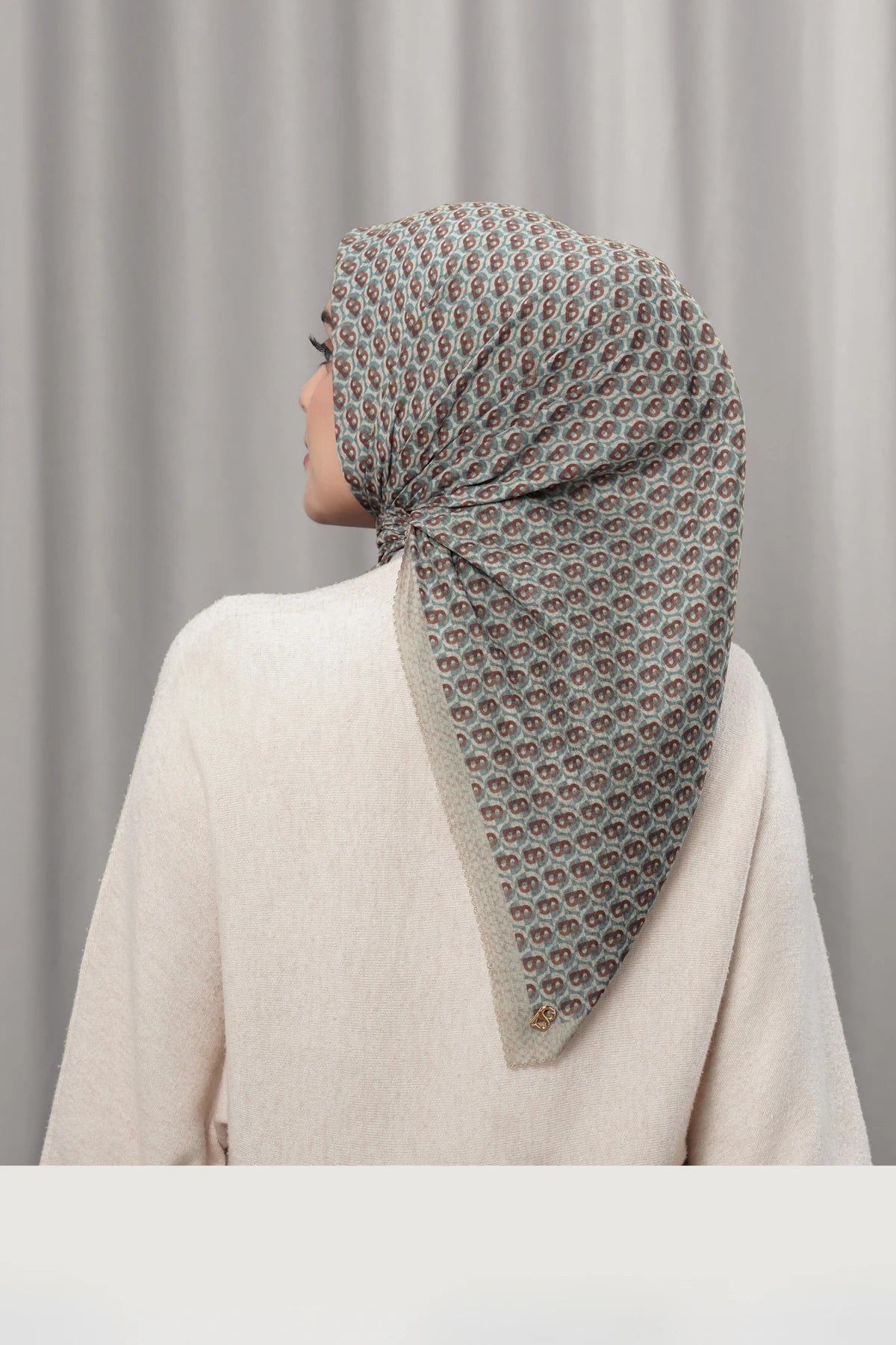 Axis Square - Feather Gray