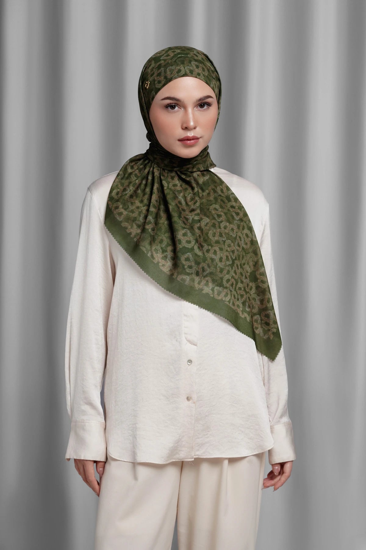 Samla de Fleur Tie Back Square - Deep Olive