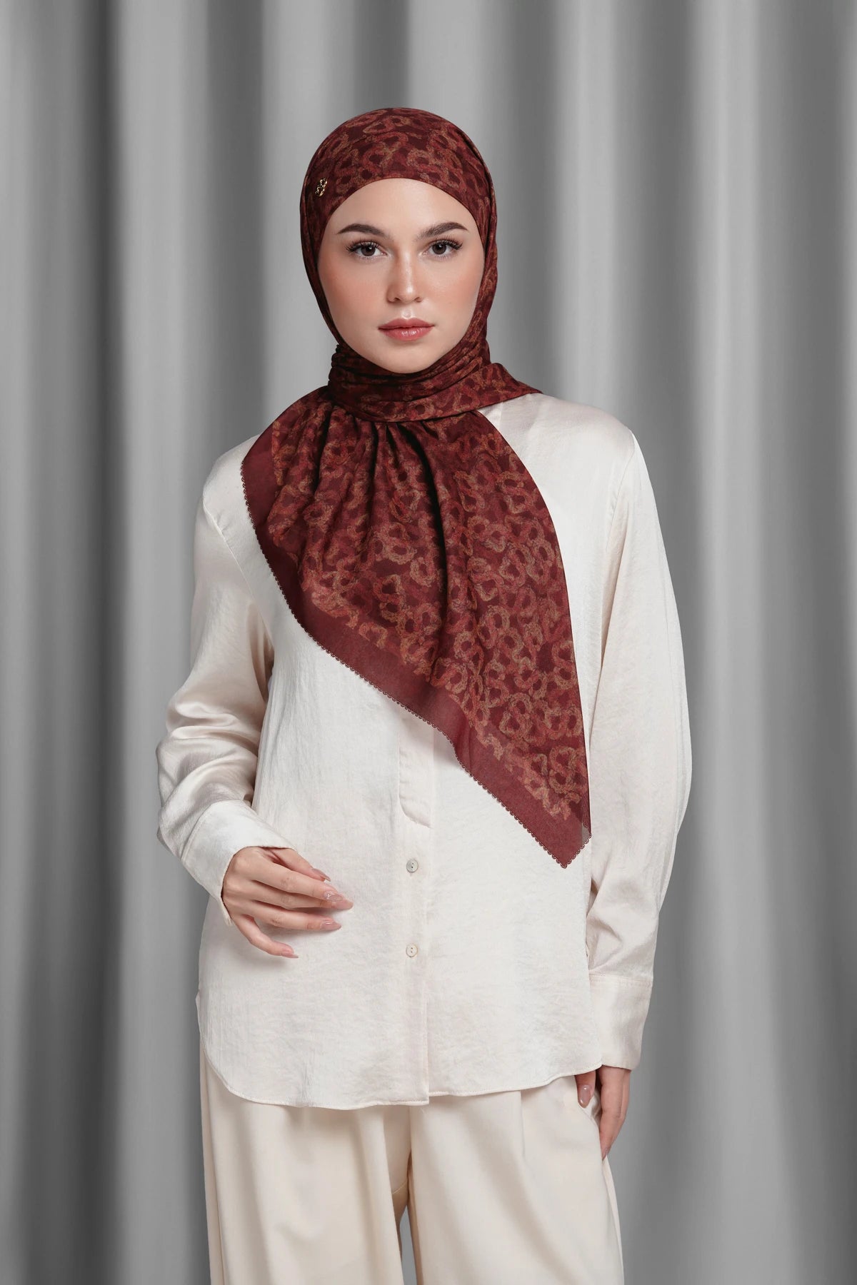 Samla de Fleur Tie Back Square - Red Mahogany