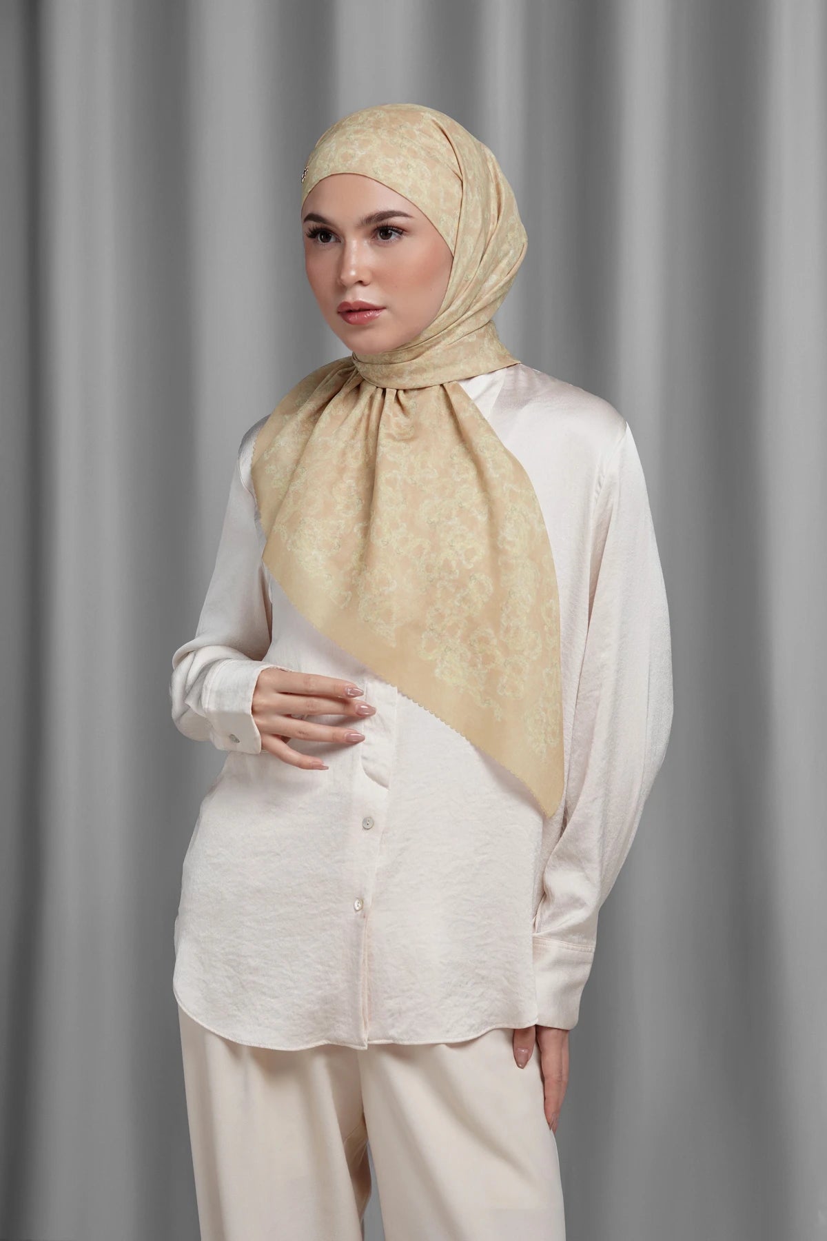 Samla de Fleur Tie Back Square - Sand