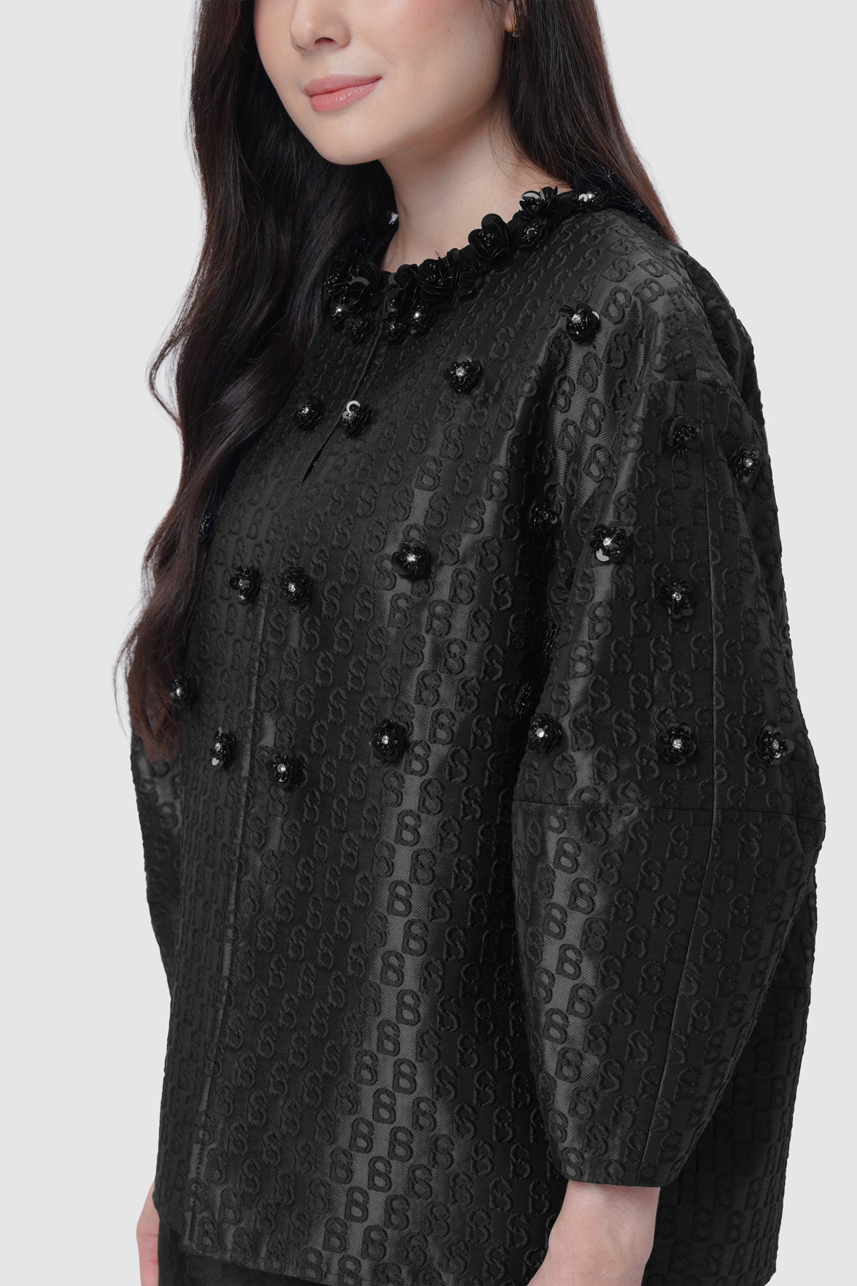 Signature Jacquard Beaded Outer - Eclipse