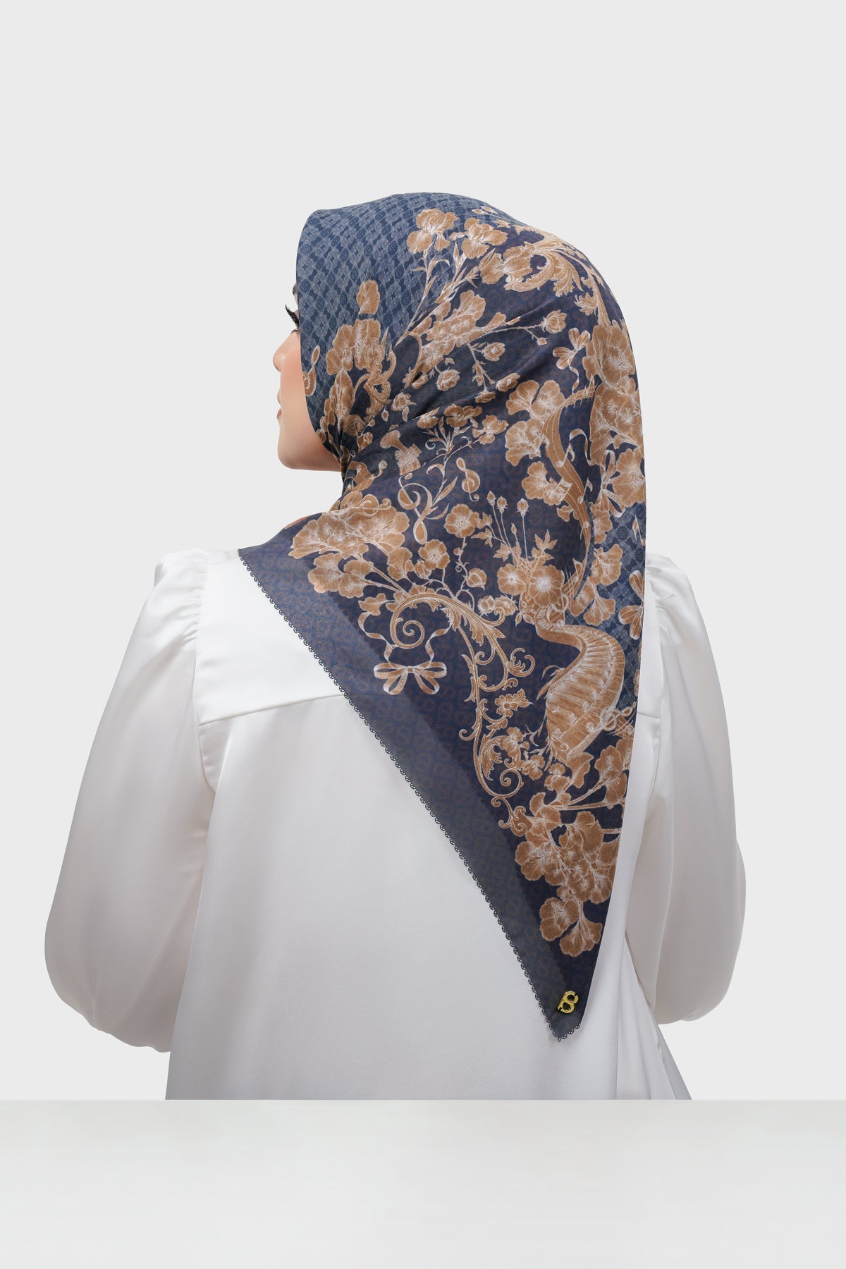 Nada 3 Square - Decorate