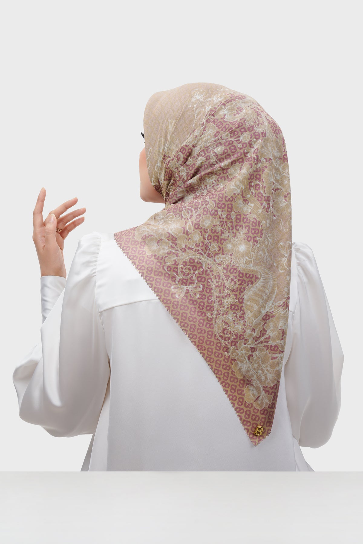 Nada 3 Square - Shopping