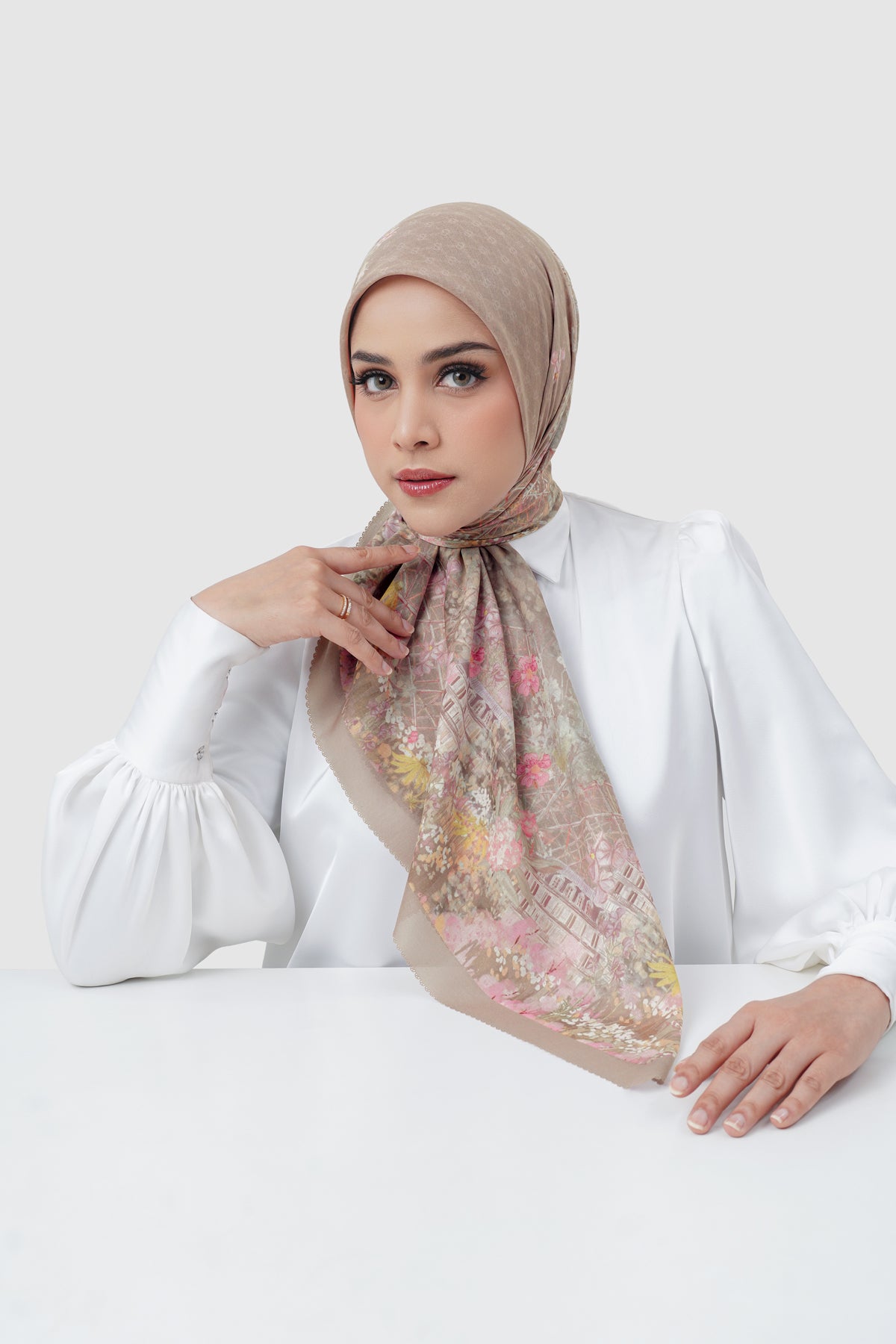 The Parisian 3.0 - Brunette