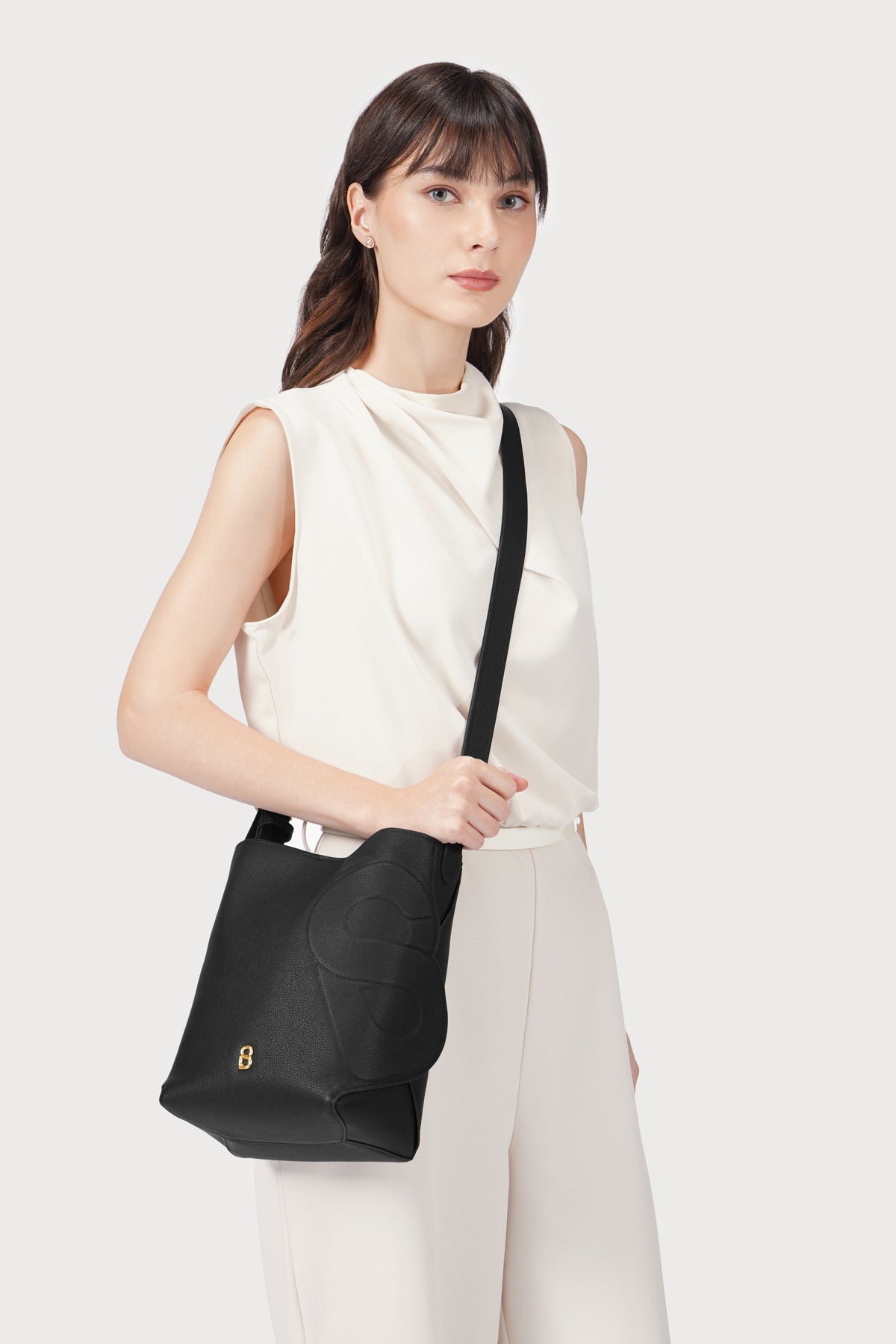 Aria Bucket Bag - Black