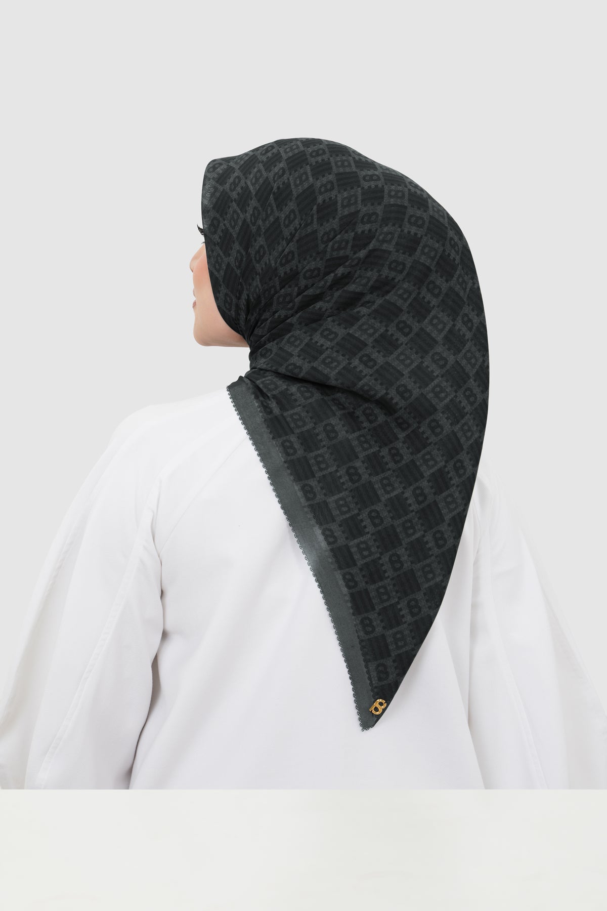 Anyam - Pirate Black