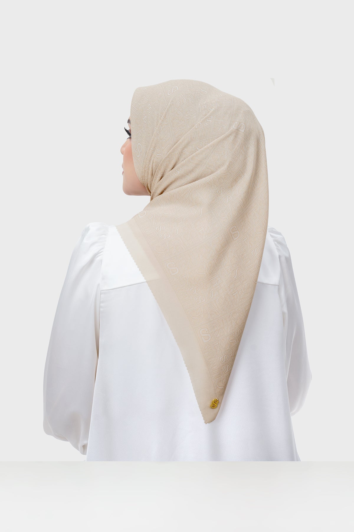 Typograph Square - Wood Ash