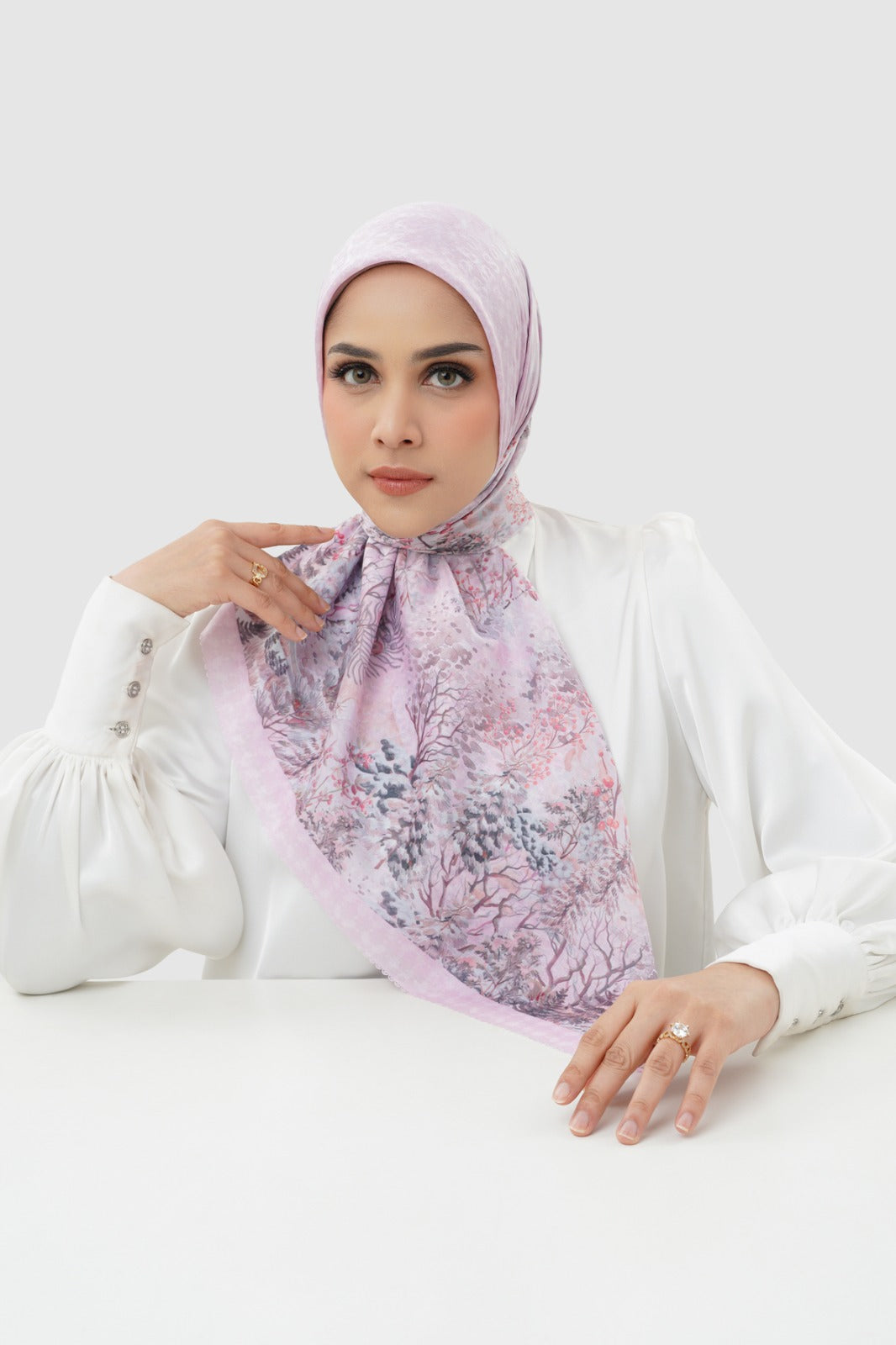 Holiday 3 Jacquard Voile - Snowdrift Pink