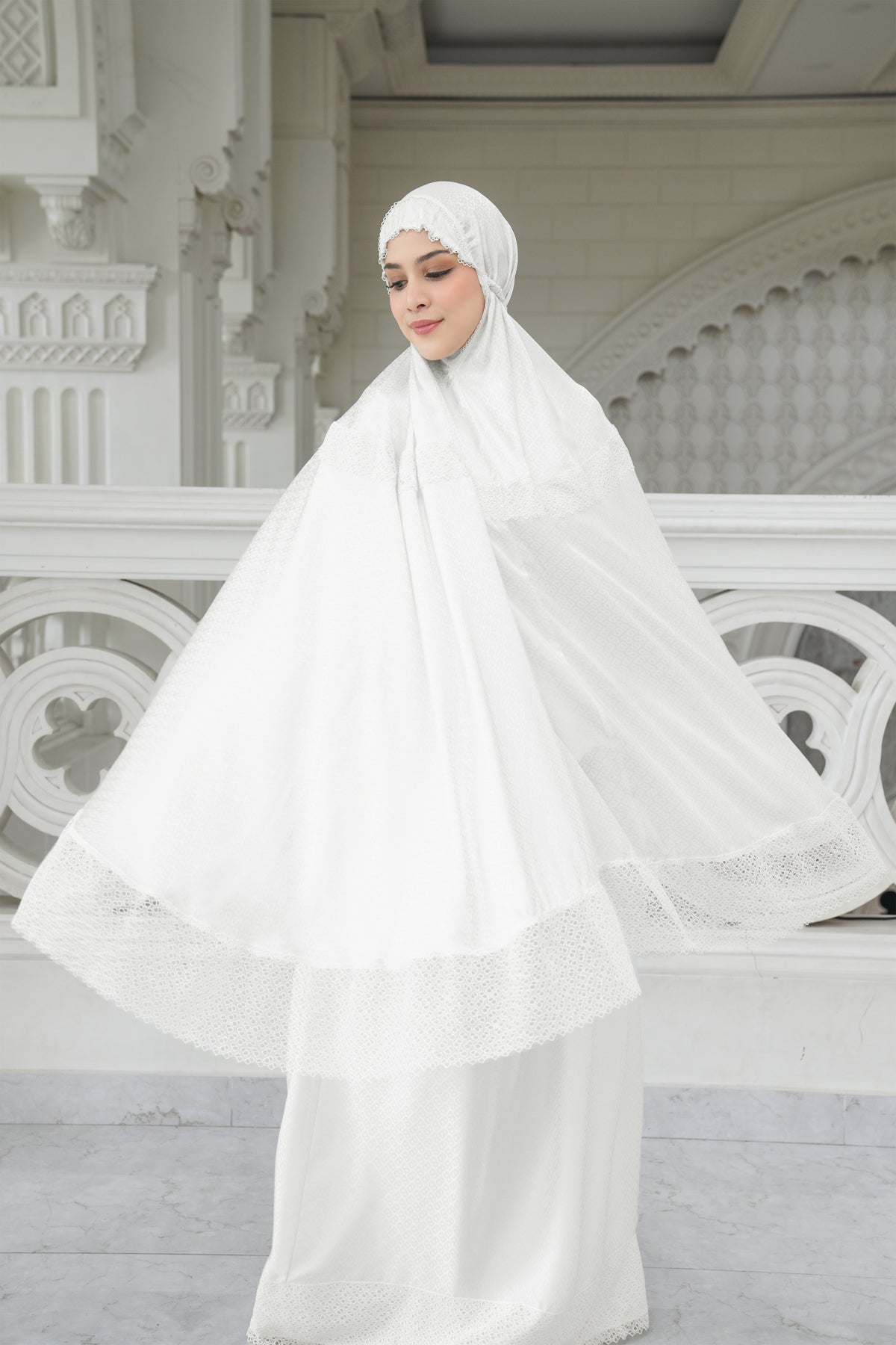 Safa Prayer Robe - Broken White
