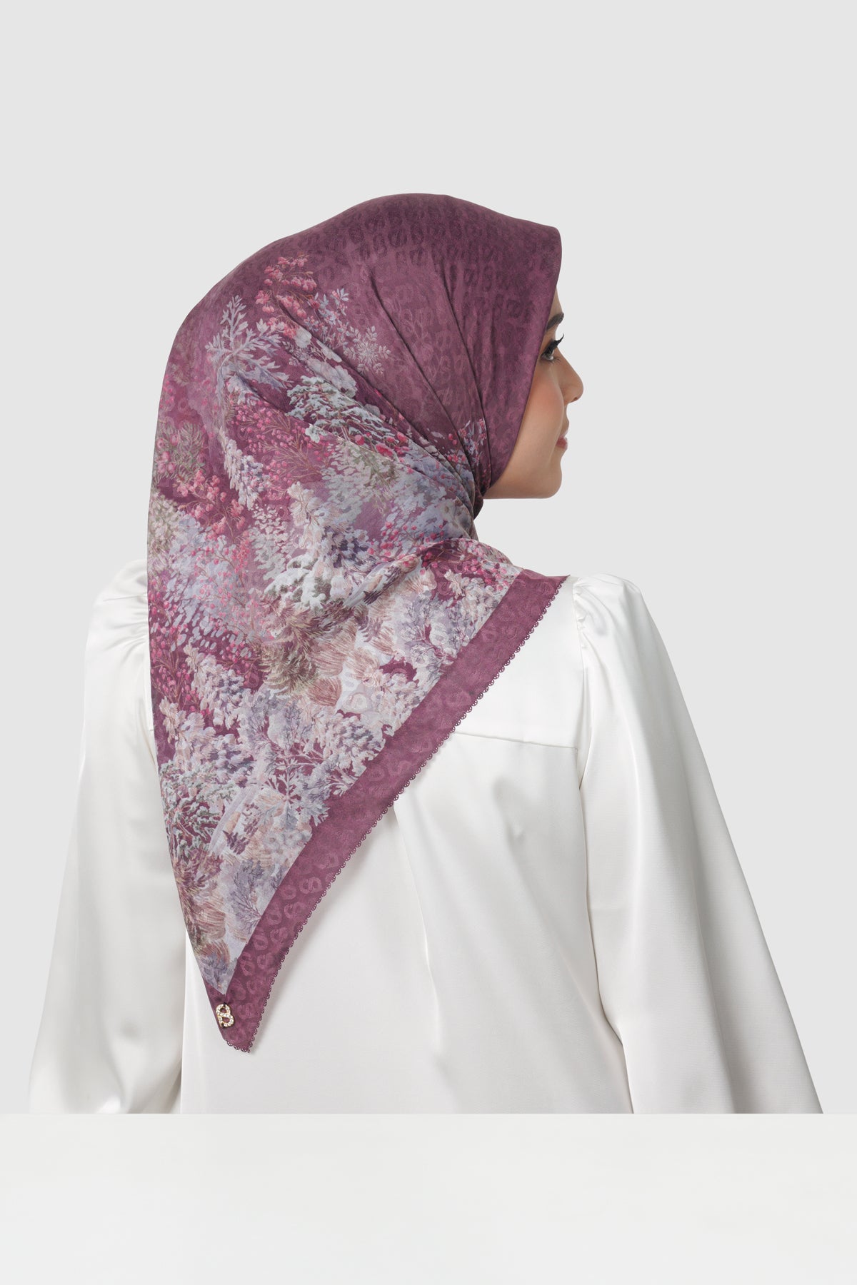 Holiday 3 Jacquard Voile - Cranberry