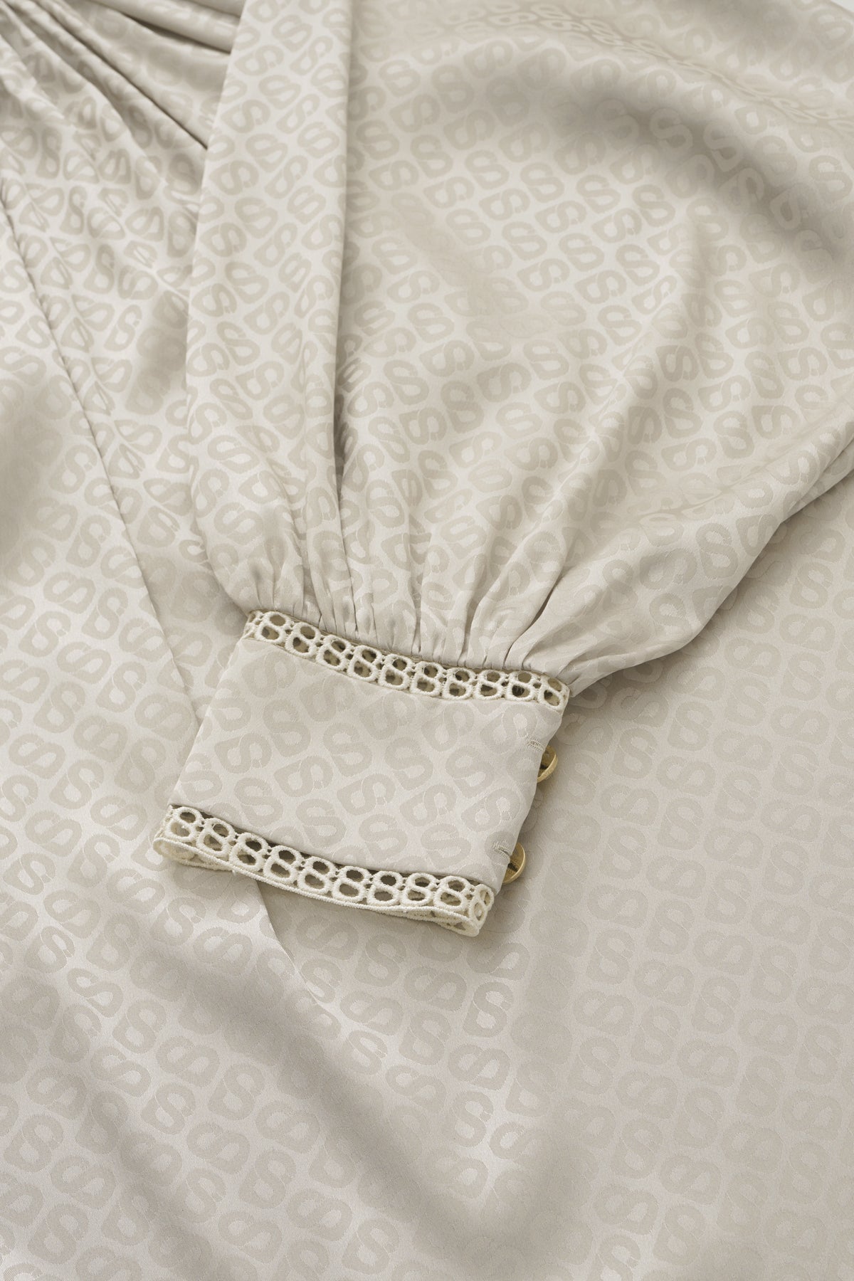 Elora Tapis Ruffle Blouse - Wheat