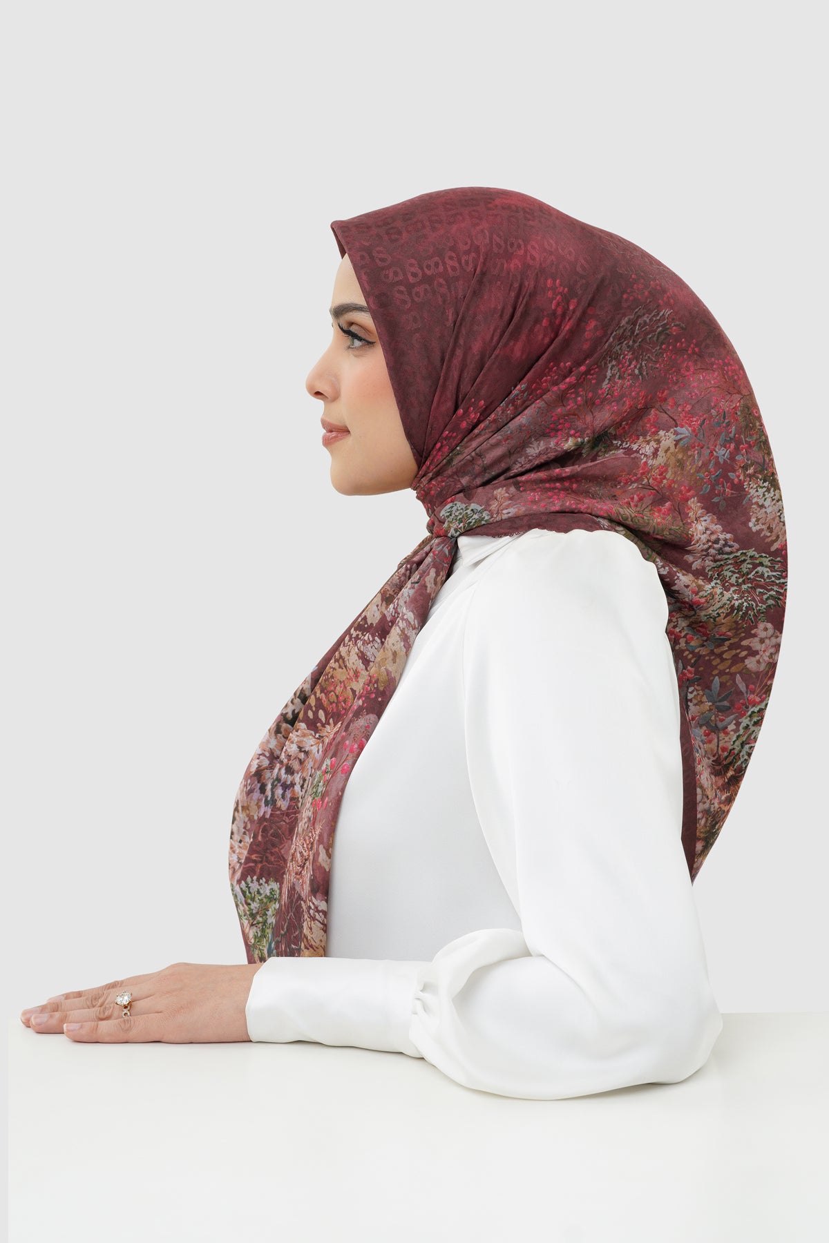 Holiday 3 Jacquard Voile - Crimson