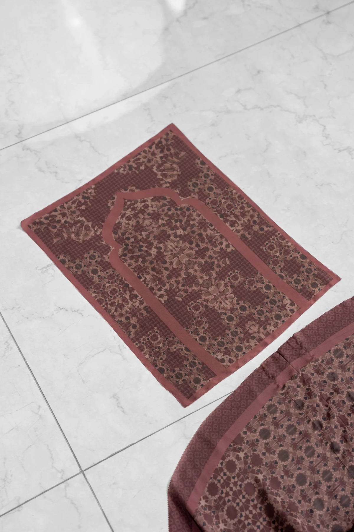 Haramain 2 Prayer Robe - Oud Red