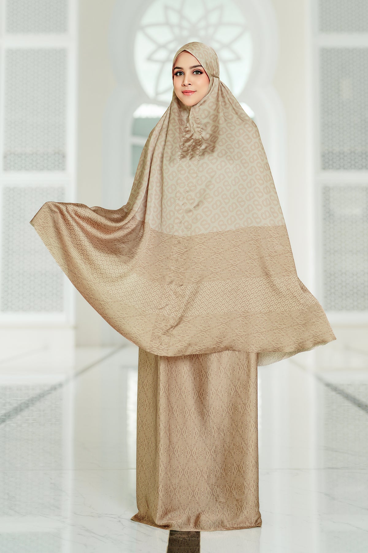 Tapis Abstre Prayer Robe - Dijon