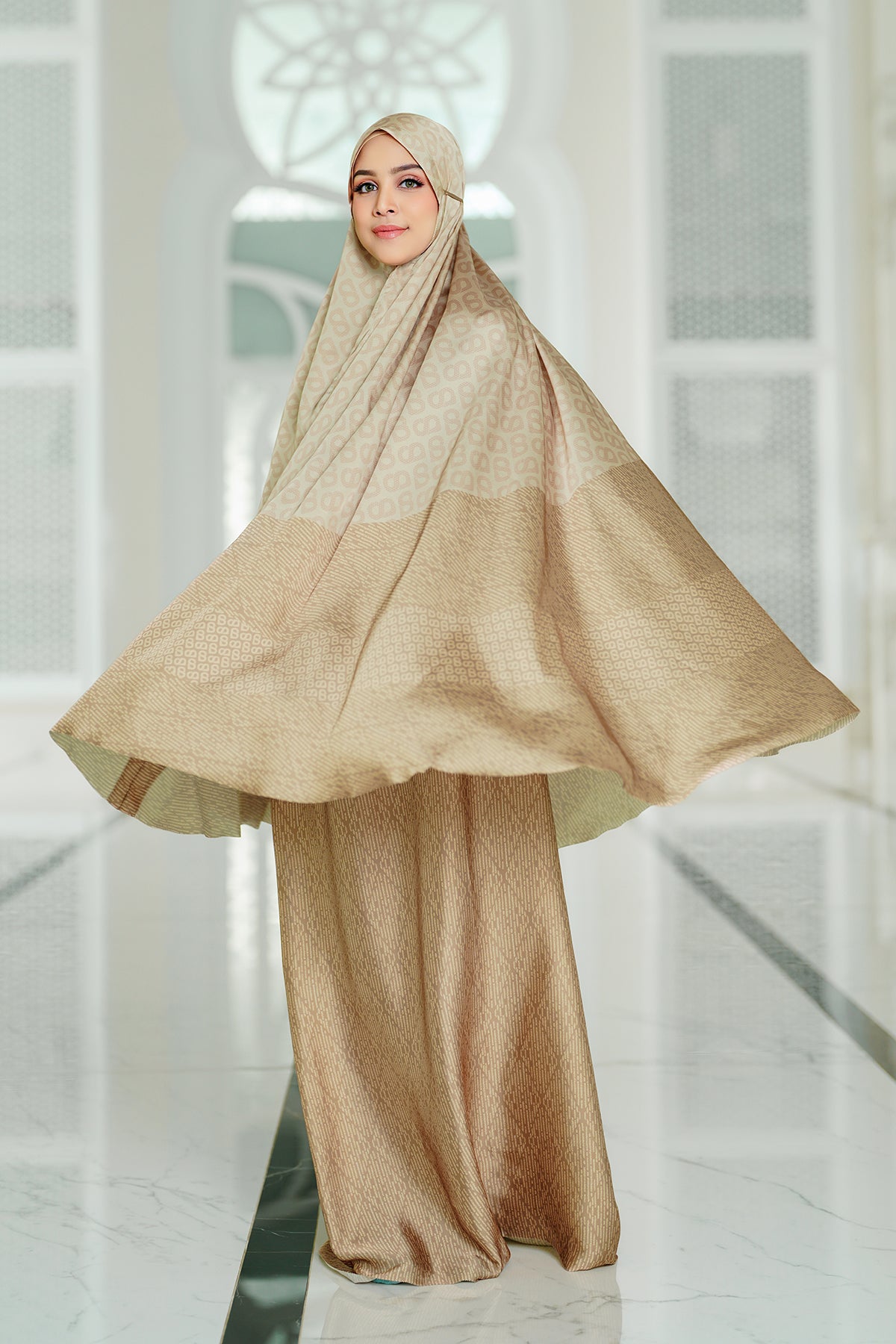 Tapis Abstre Prayer Robe - Dijon