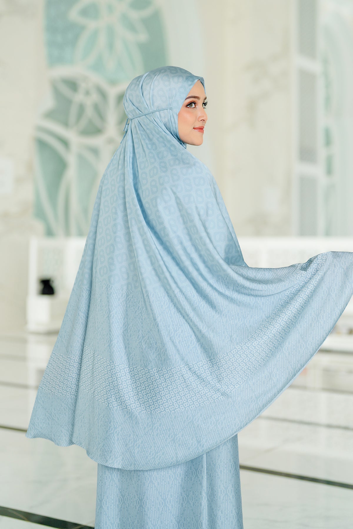 Tapis Abstre Prayer Robe - Sky Blue