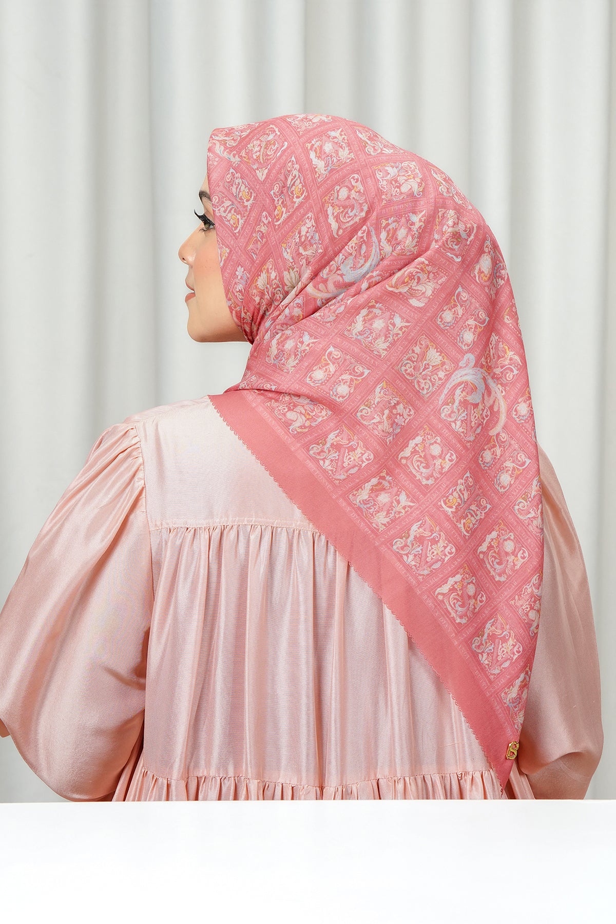 Autograph 2 Square - Lover