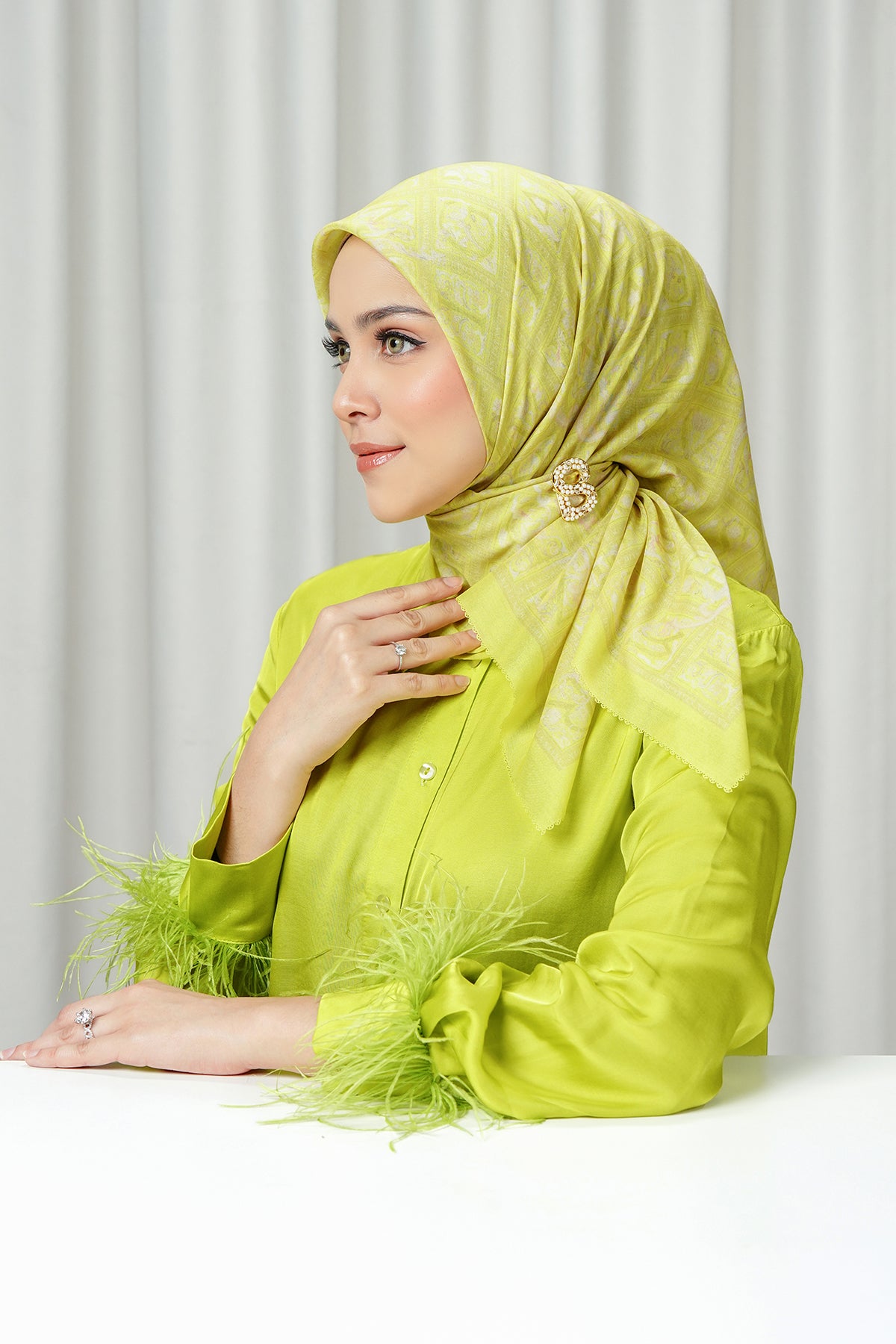 Autograph 2 Square - Showstopper