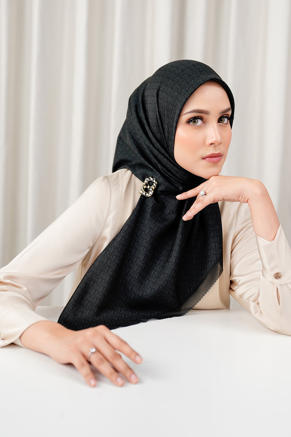 Bimu Voile Square - Black