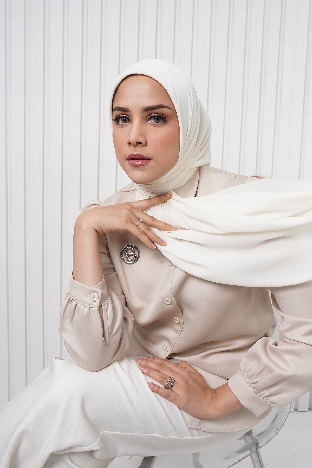 Cassie Square - Milk