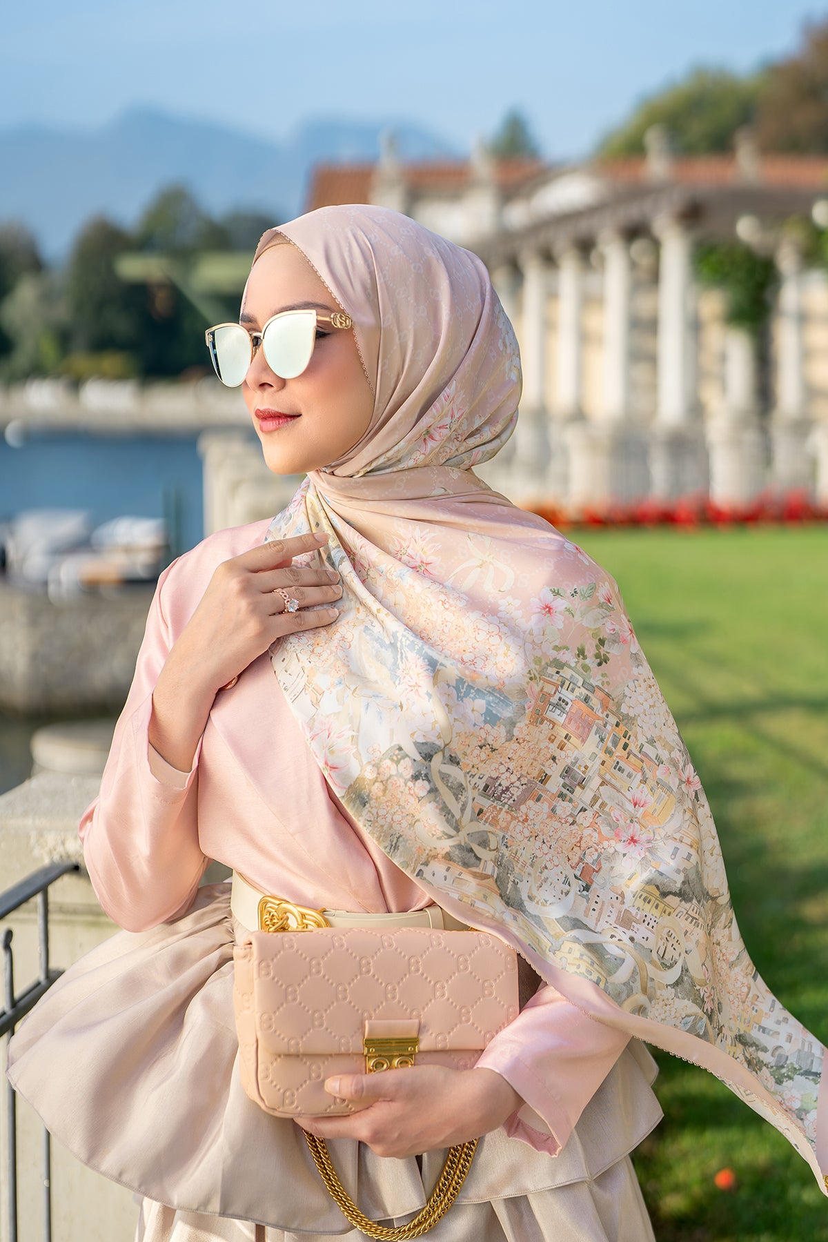 Como Saten Şal - Yol