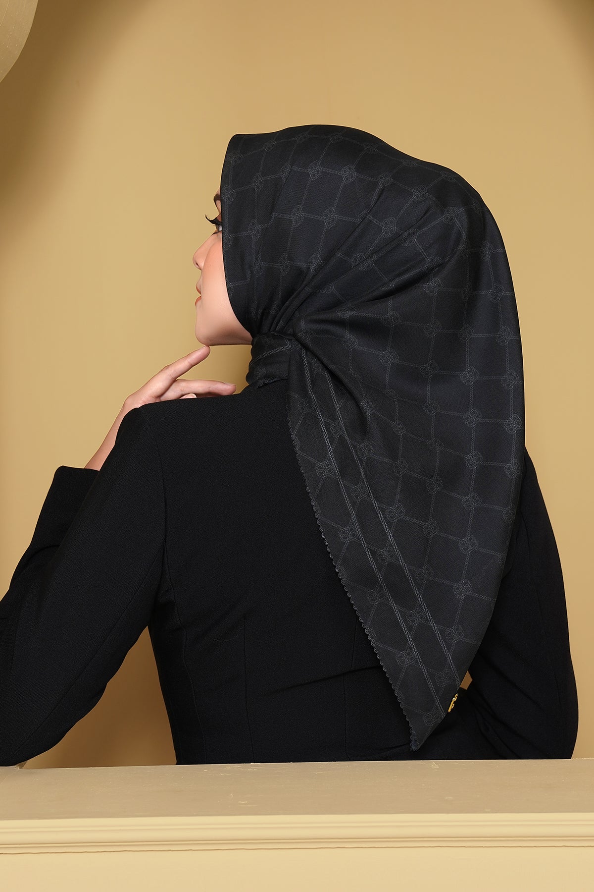 Decorda Voile Square - Black