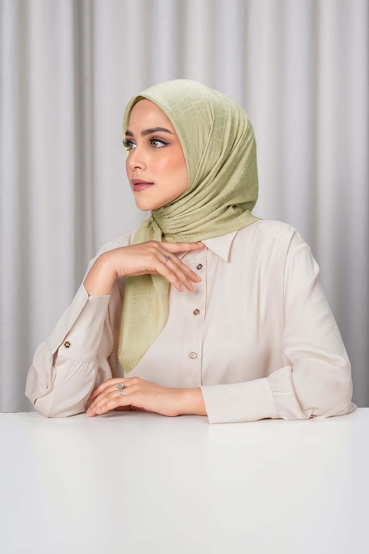 Everyday Tapis Embossed 2.0 - Pale Olive