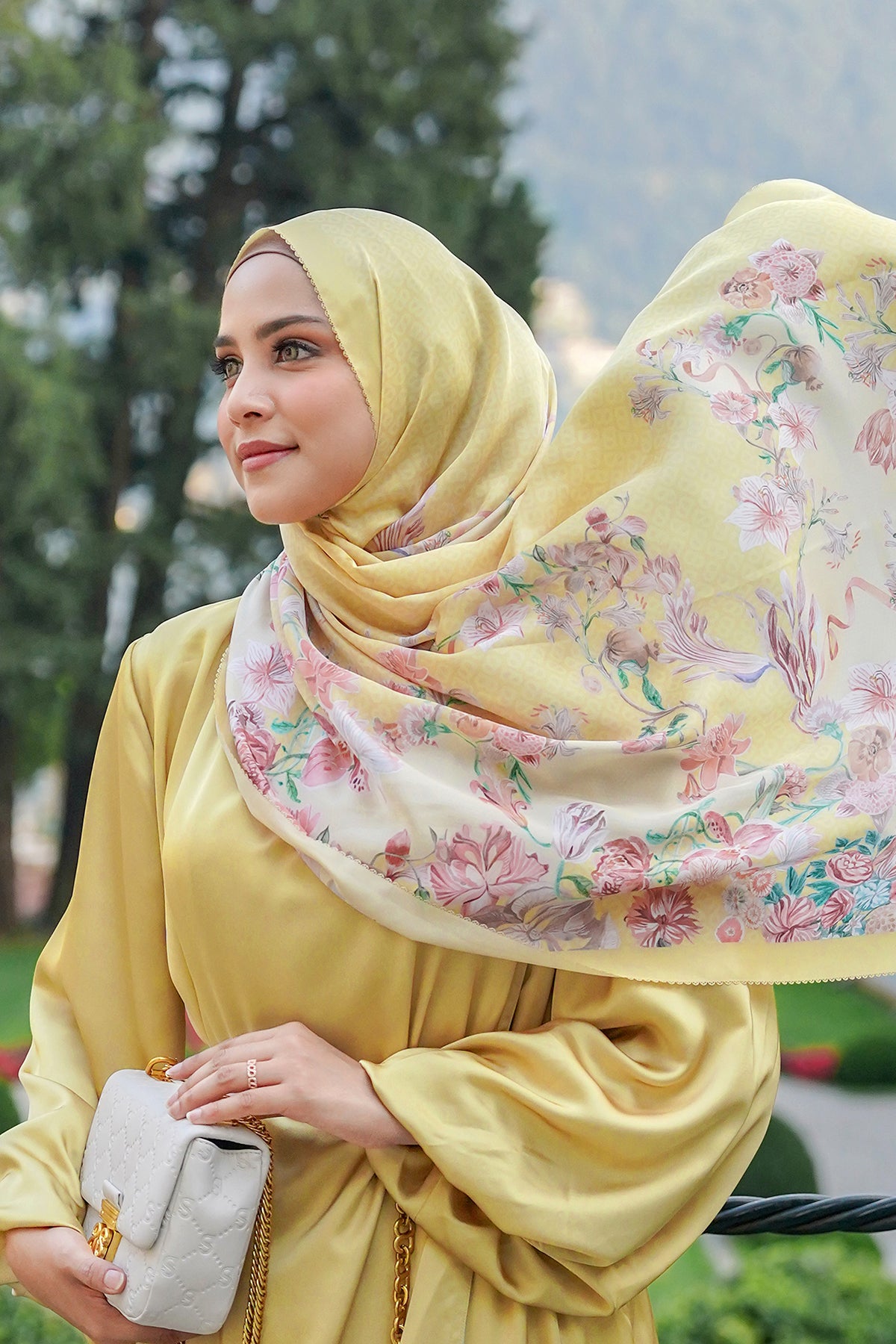 Farra Satin Shawl - Mimosa