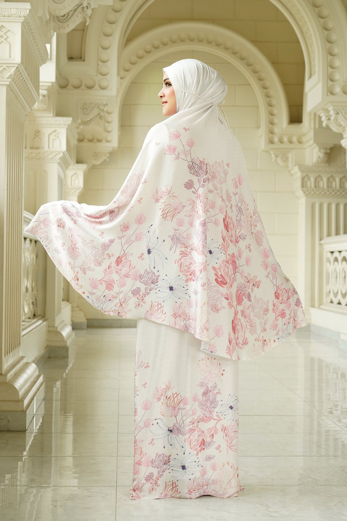 Hermosa Prayer Robe - Tuberose